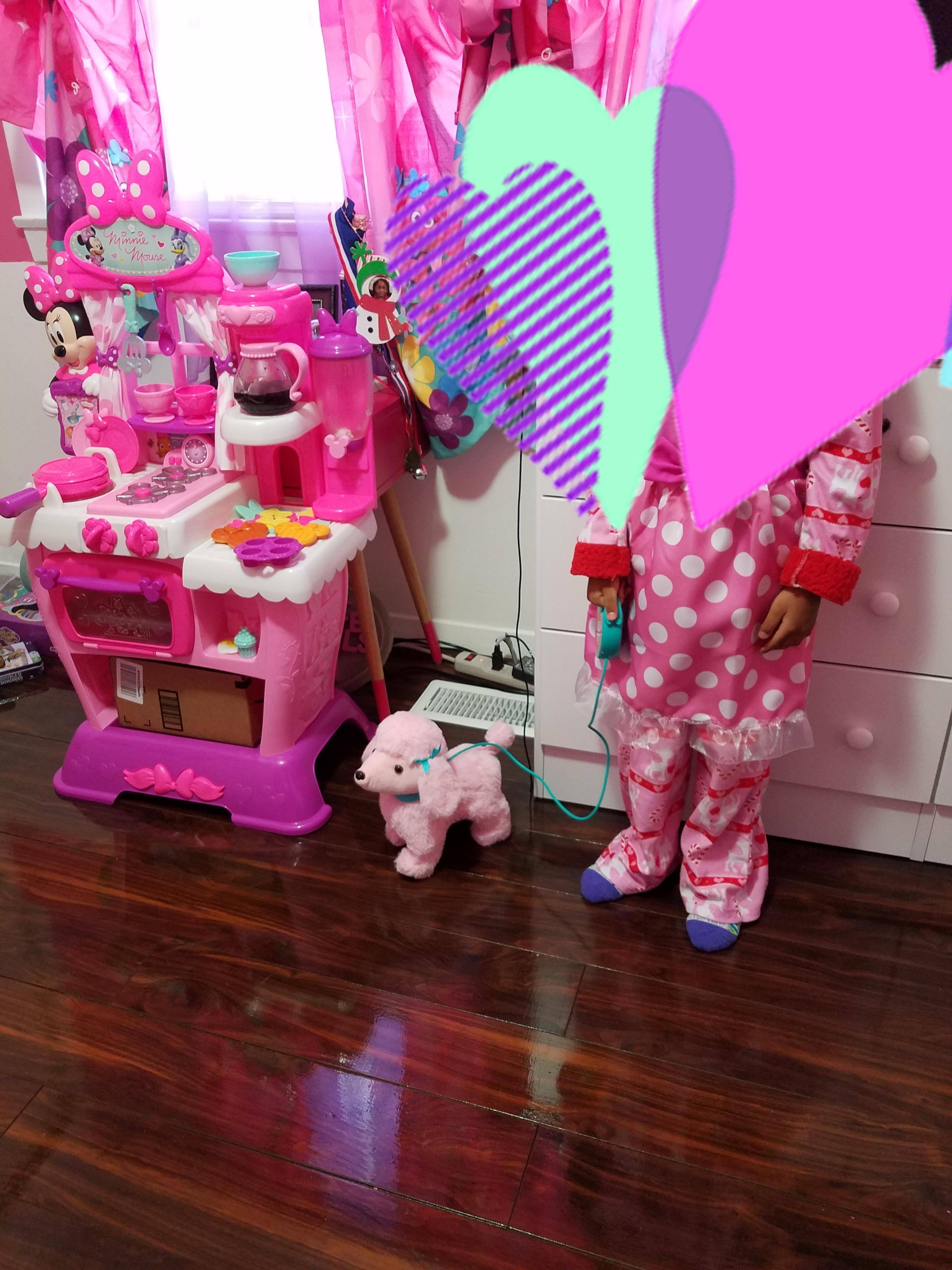 She loves it., click to load a larger version