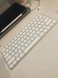 Magic Keyboard (Lightning Port) with Touch ID for Mac models Magic Keyboard (Lightning Port) with Touch ID for Mac models