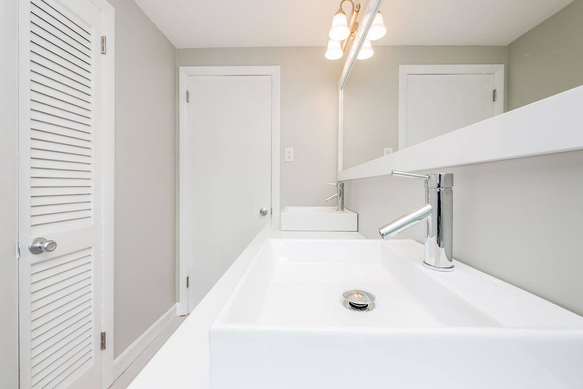 Nikon d810 w Nikkor 14-24 f2.8, click to load a larger version