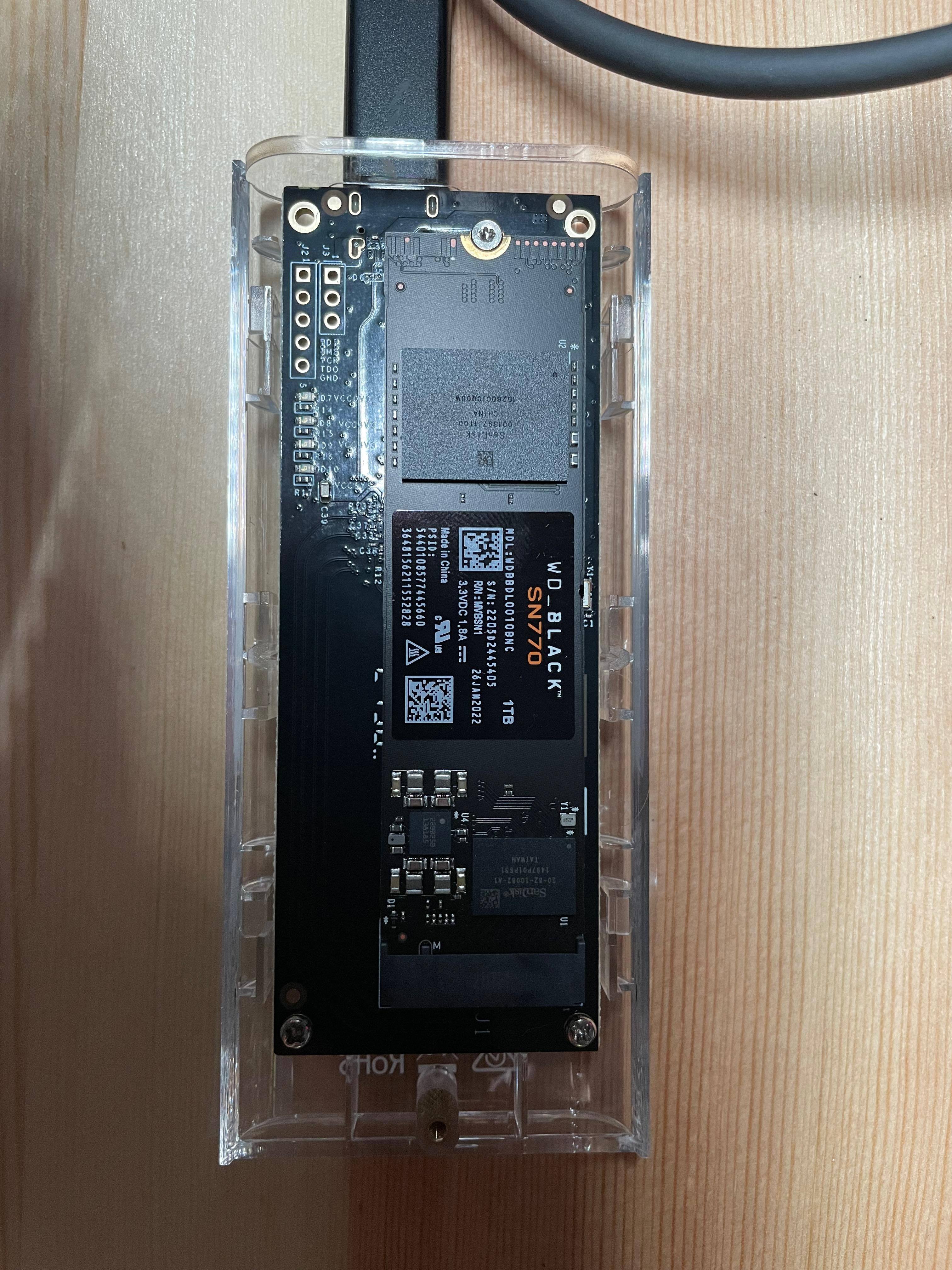 Orico TB3 M2 enclosure is similar in size to the Envoy, click to load a larger version