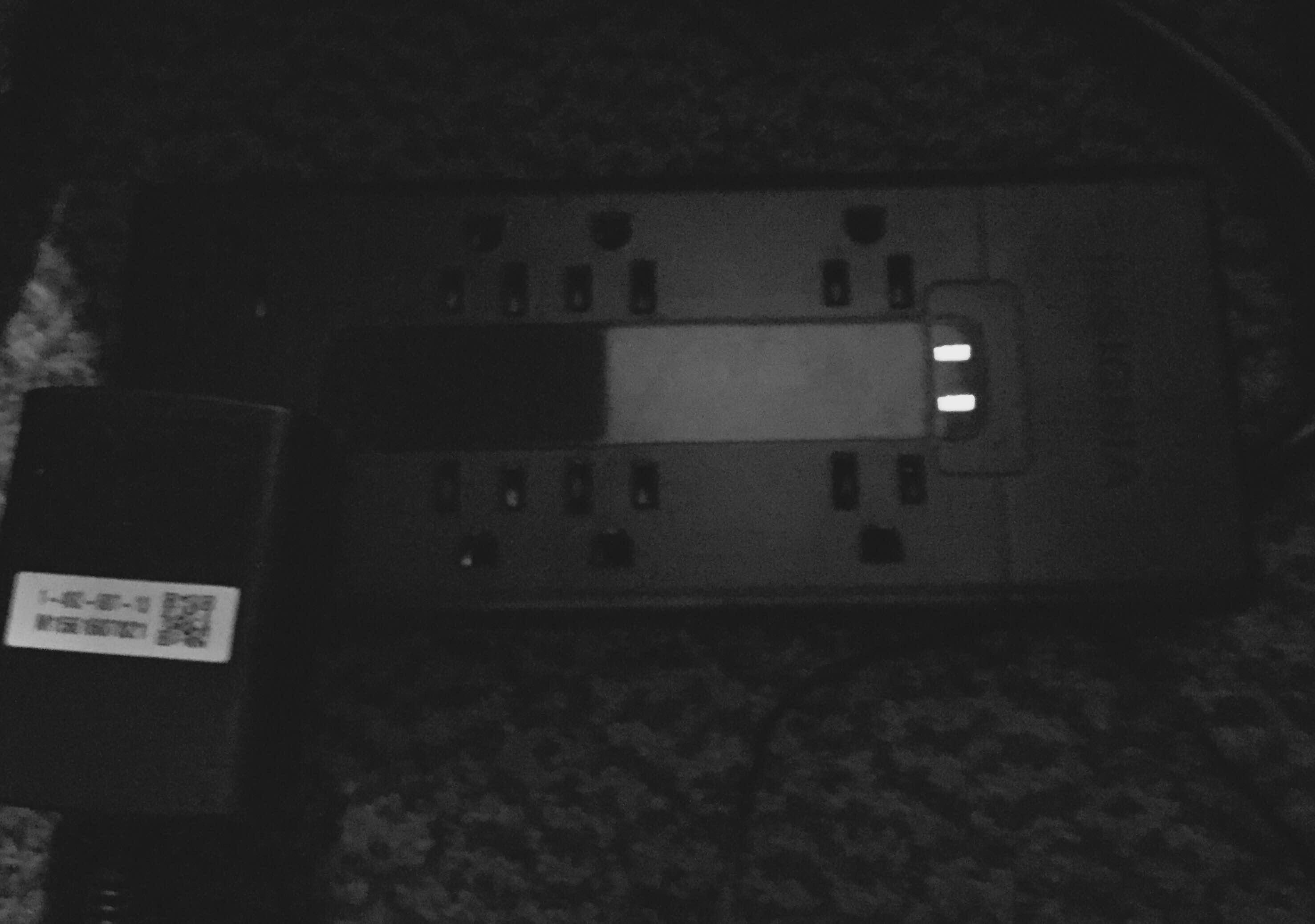 Insignia™ - 8-Outlet Surge Protector - Black, click to load a larger version