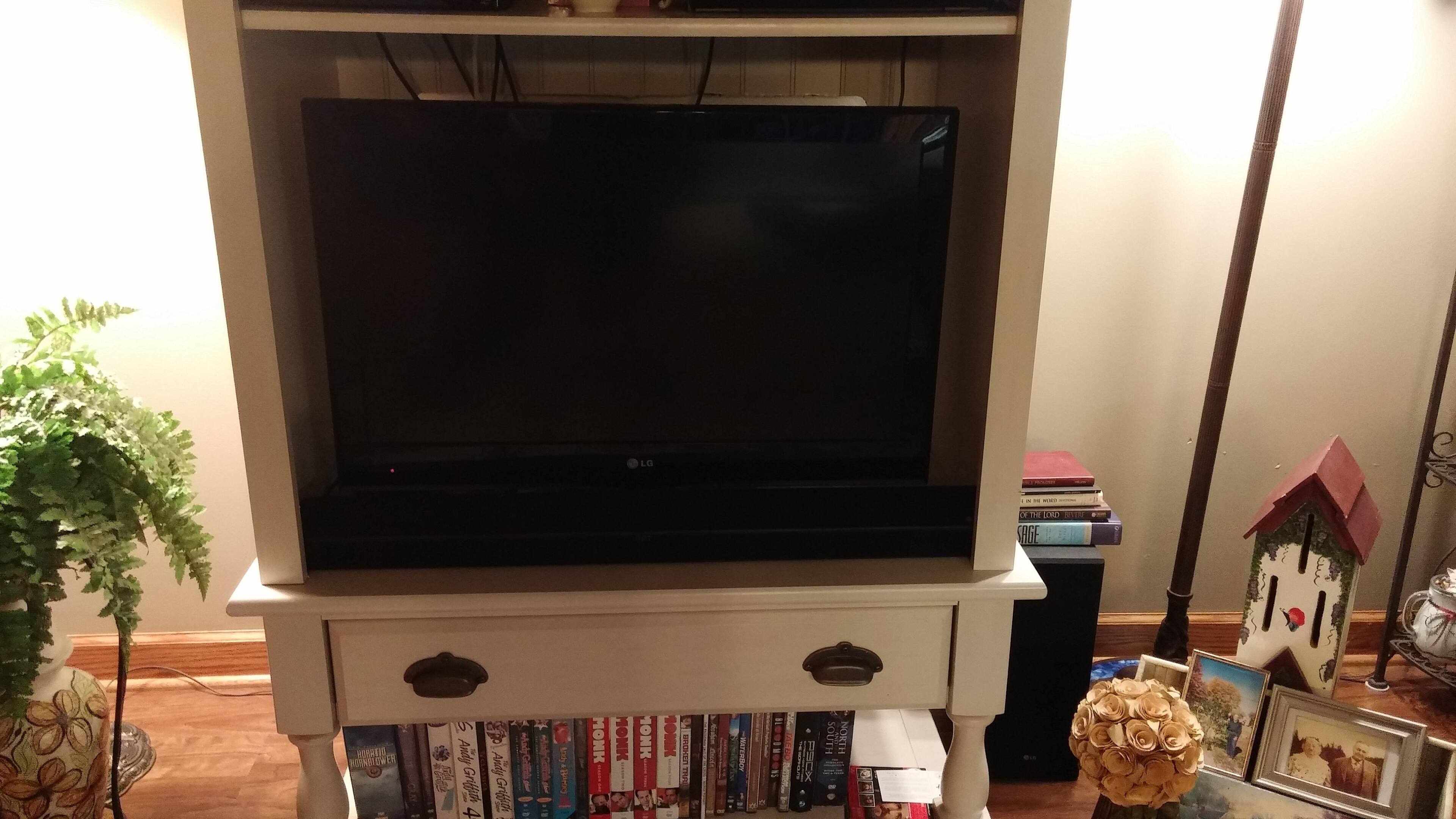 LG 2.1 Soundbar with Sub, click to load a larger version