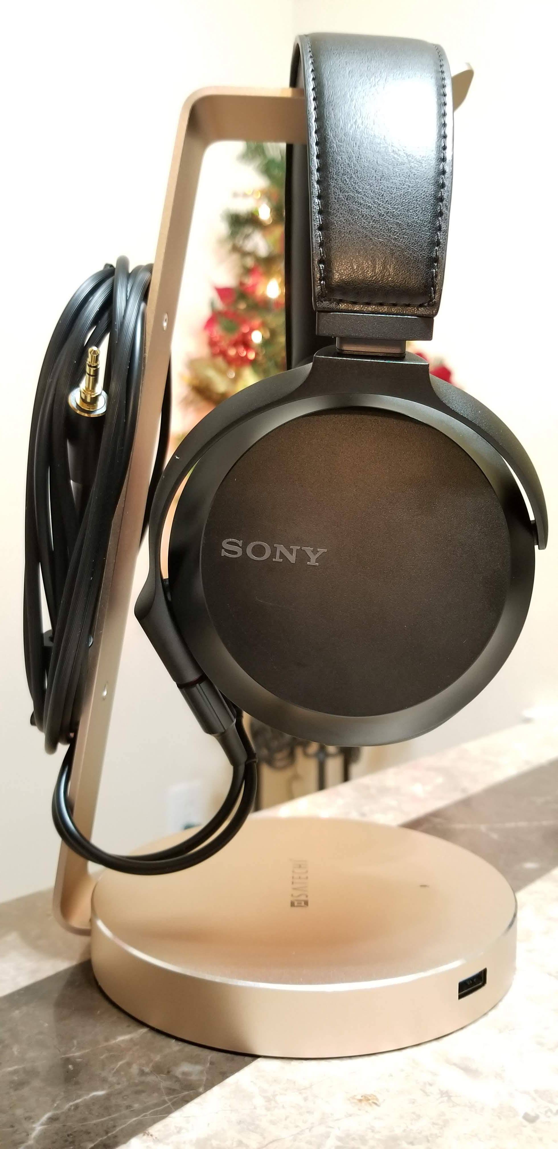 Side, click to load a larger version