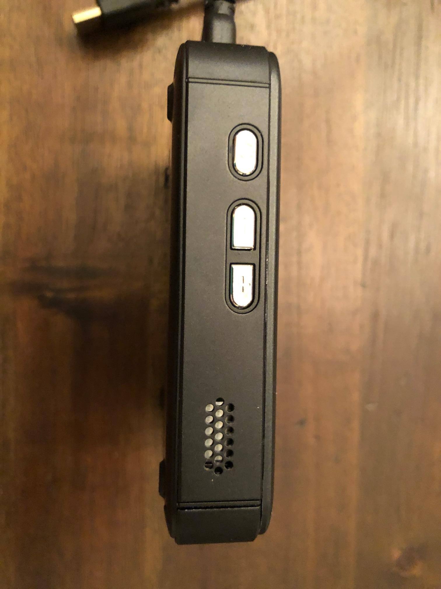 Side buttons, click to load a larger version