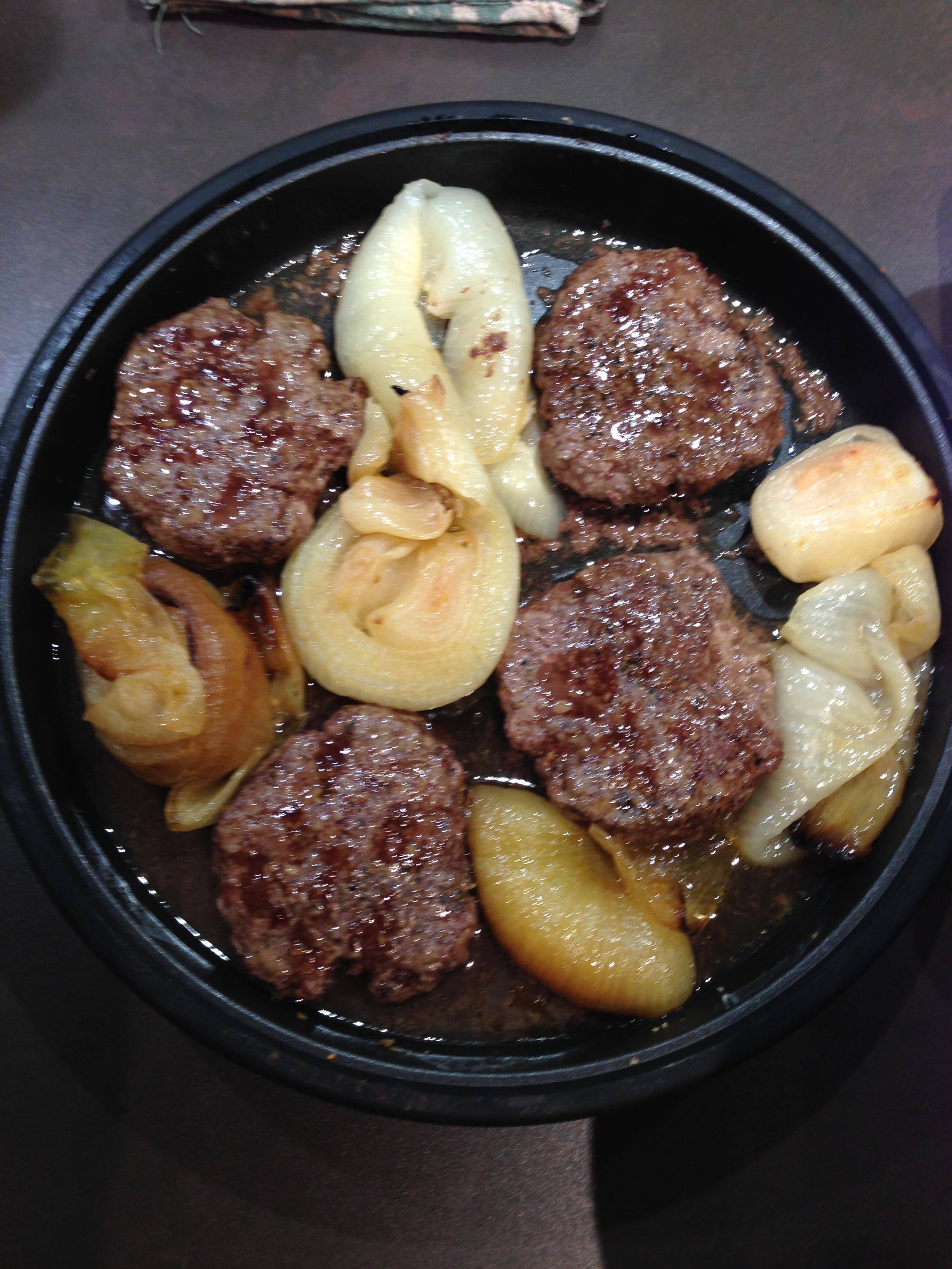 Burgers & Onions, click to load a larger version