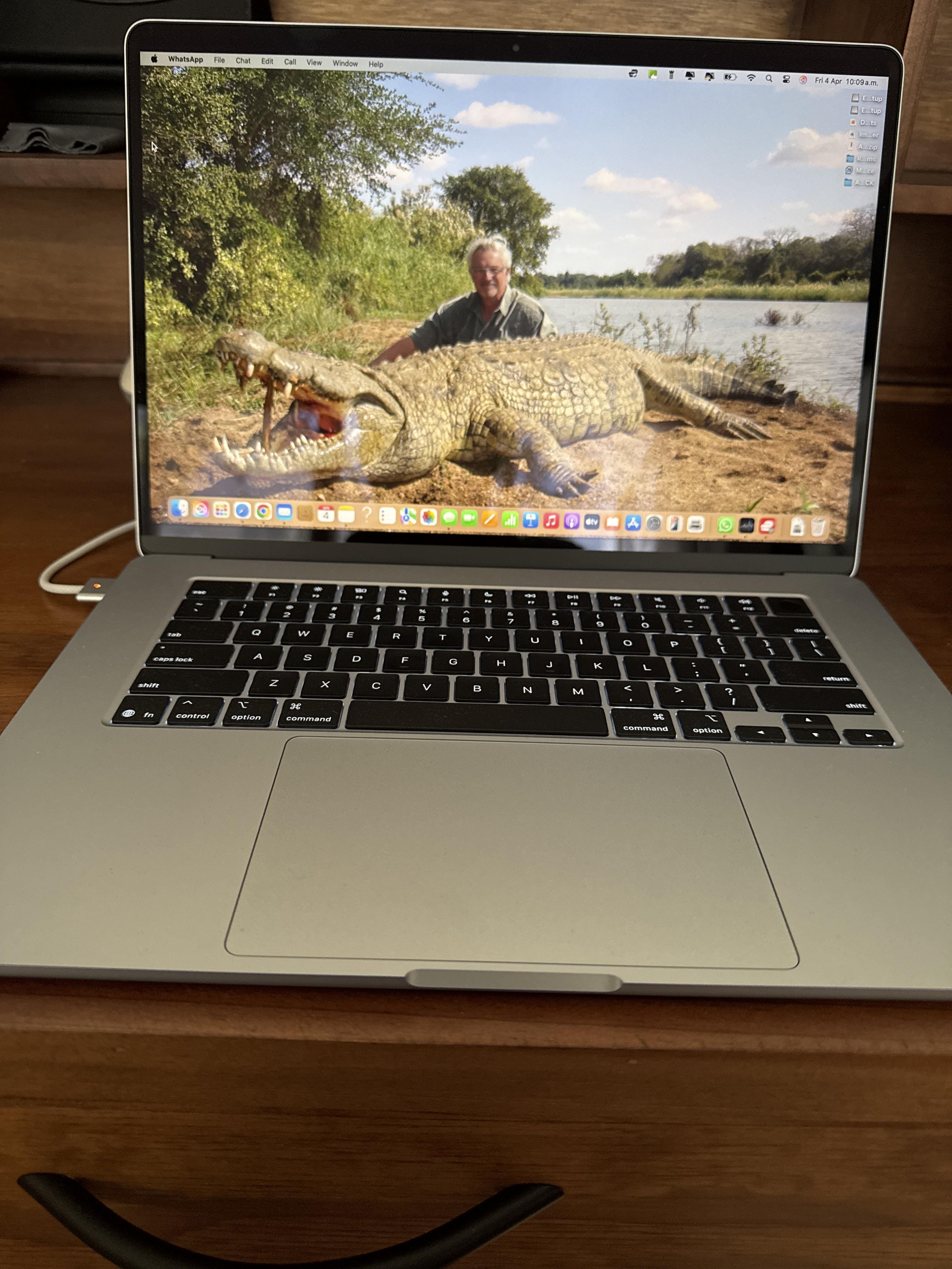 Apple MacBook Air 15 inch Apple M4 chip Built for Apple Apple MacBook Air 15 inch Apple M4 chip Built for Apple