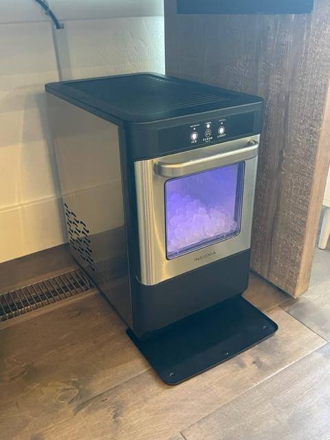 Need 6 inches around sides, click to load a larger version