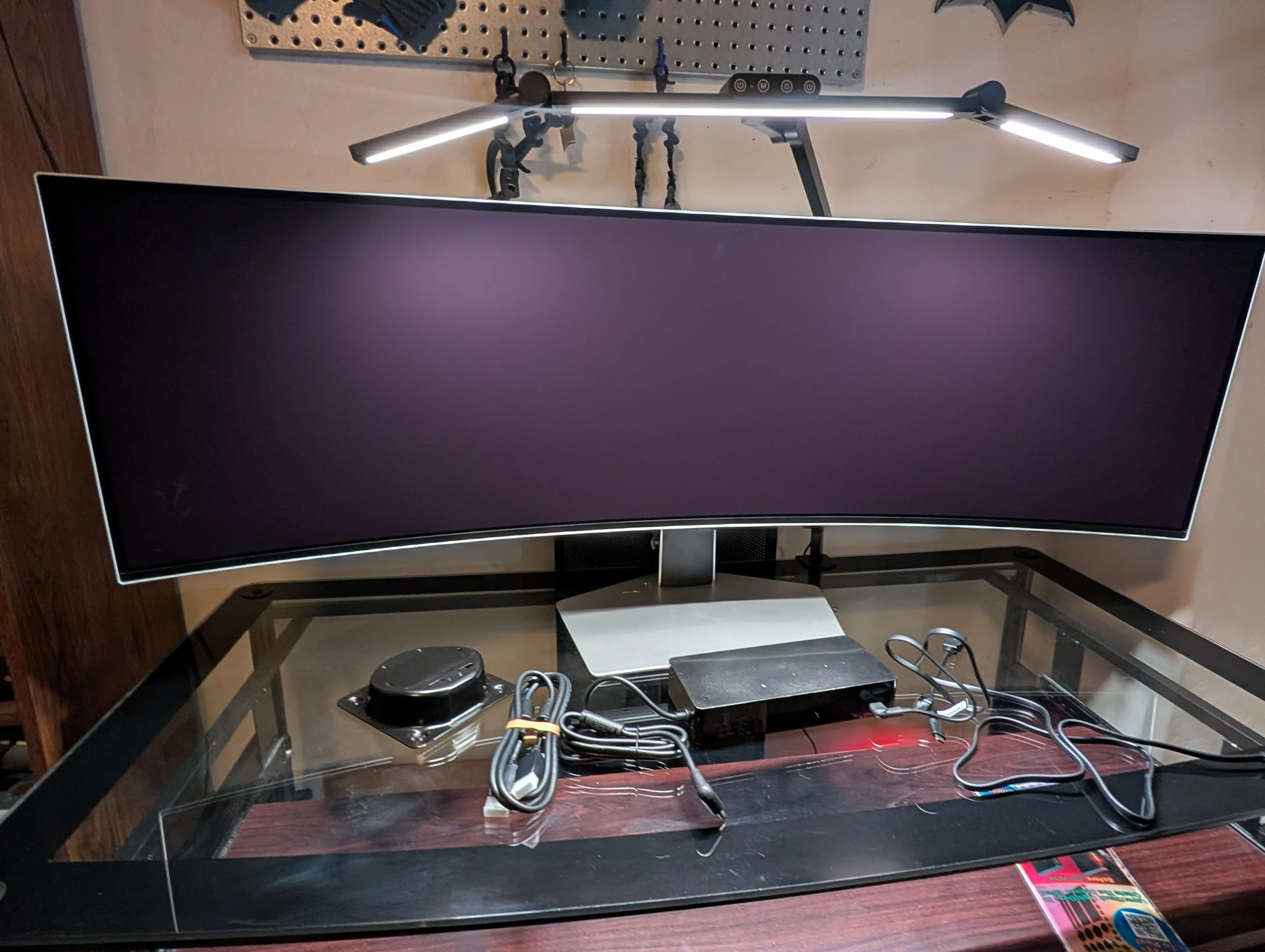 monitor goodies that big brick is the power brick, click to load a larger version