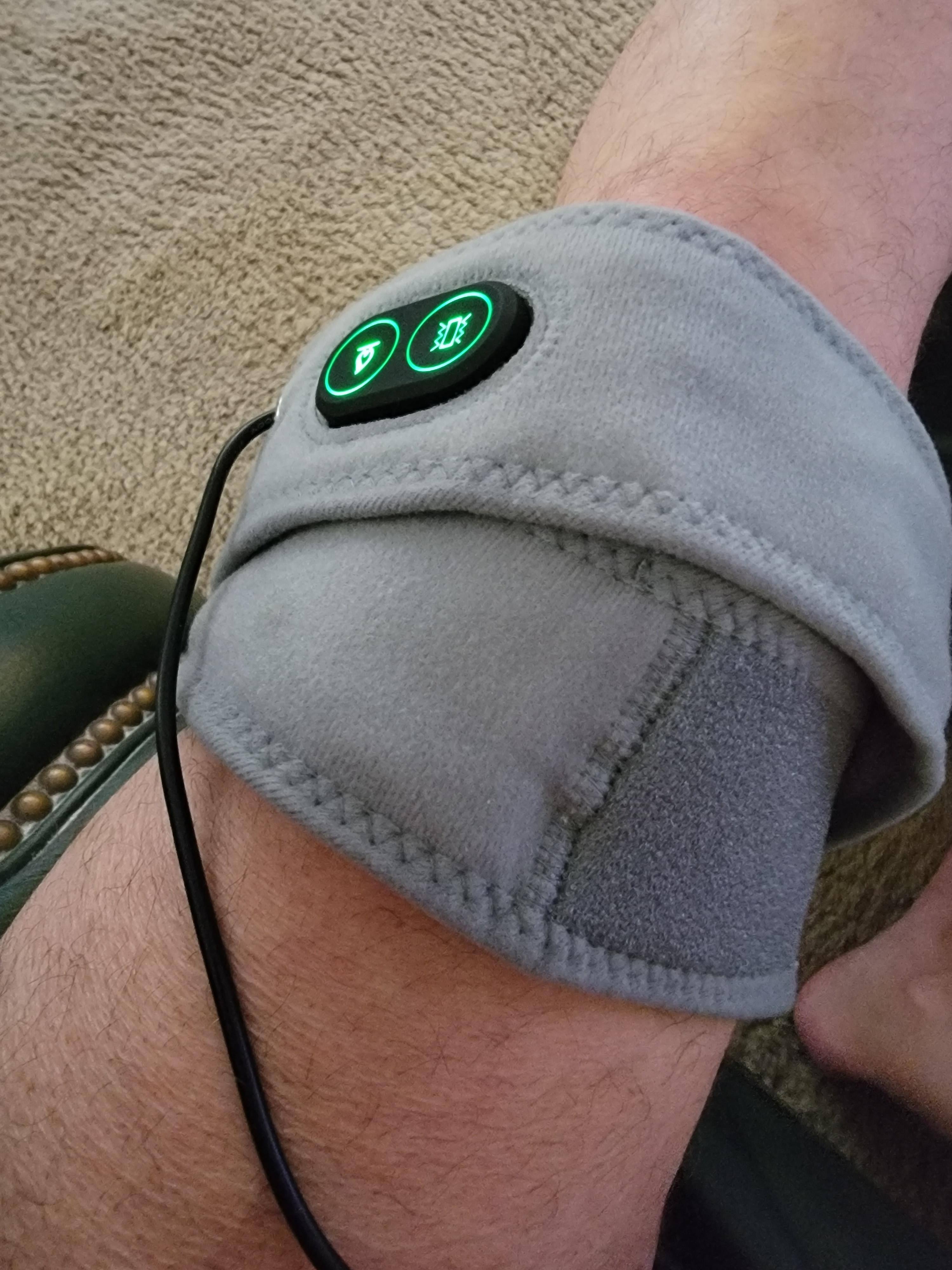 Knee Wrap, click to load a larger version