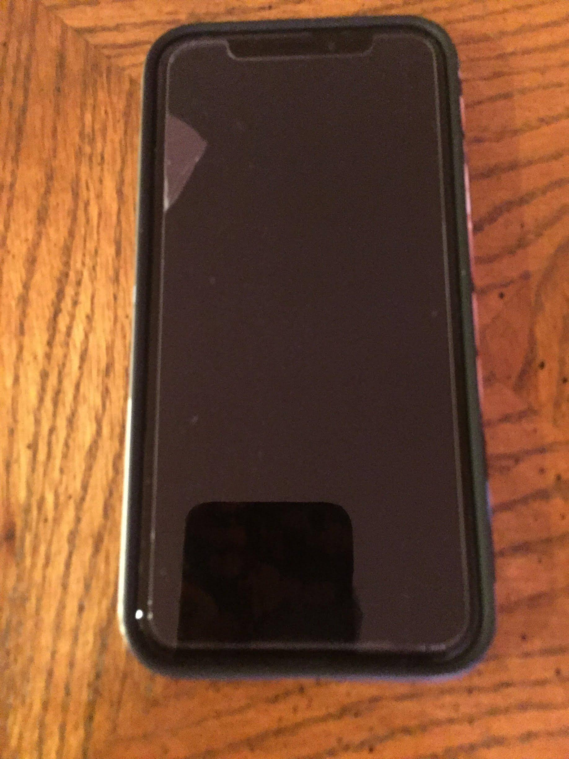 Diagonal crack whole corner, click to load a larger version