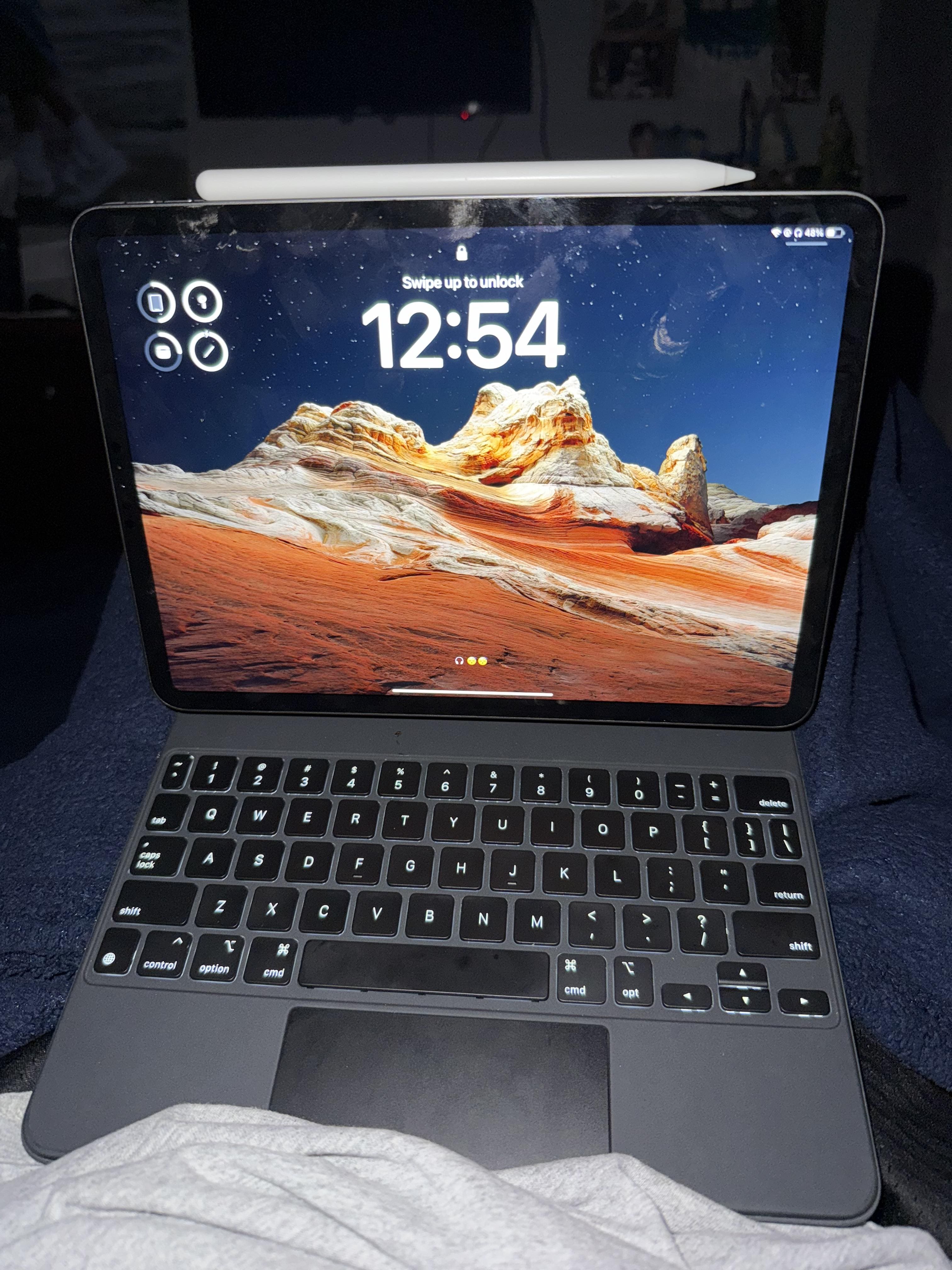 Apple Geek Squad Certified Refurbished Magic Keyboard for iPad Air