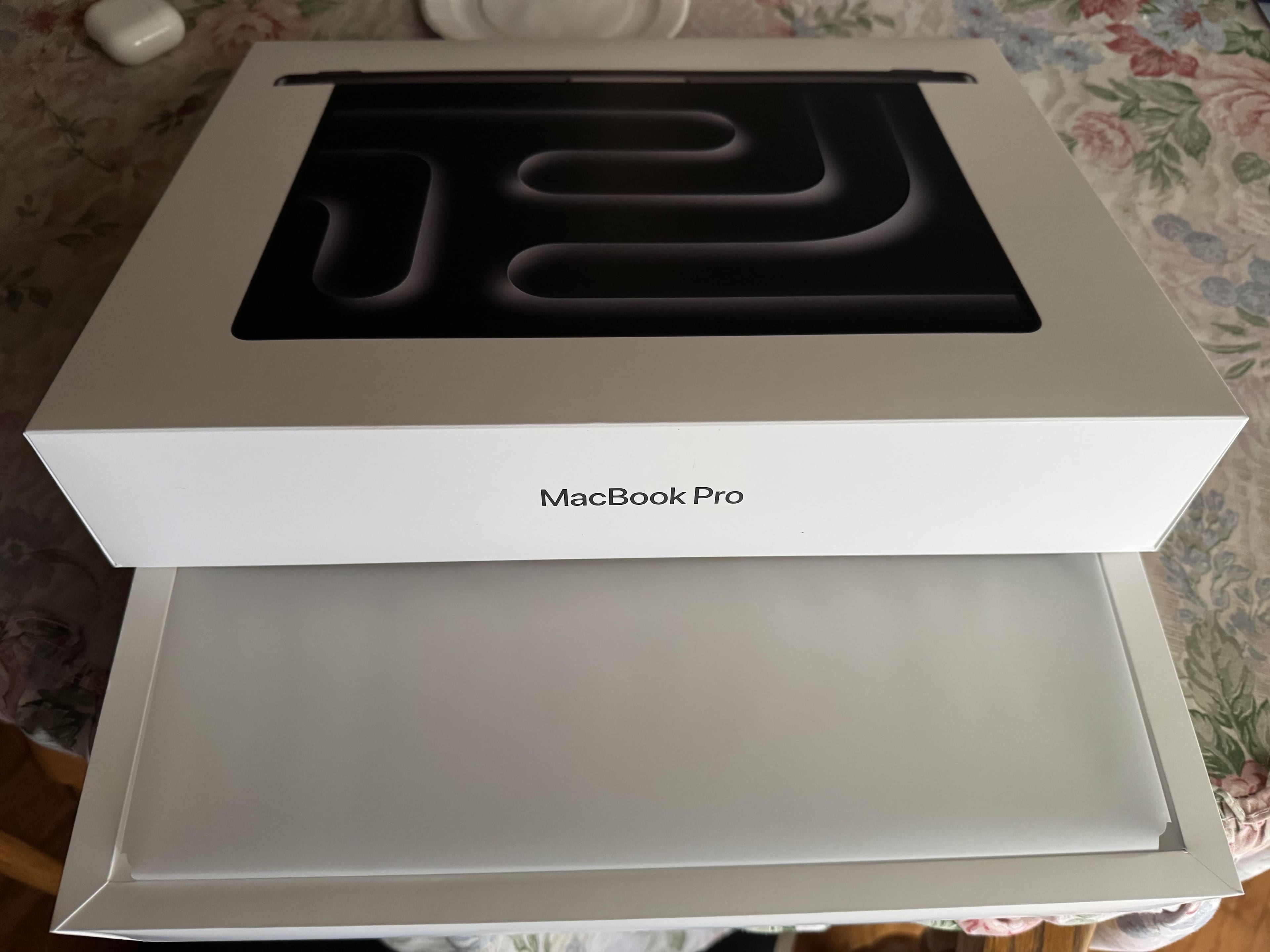 Apple MacBook Pro 14 inch Laptop Apple M4 Max chip Built for Apple