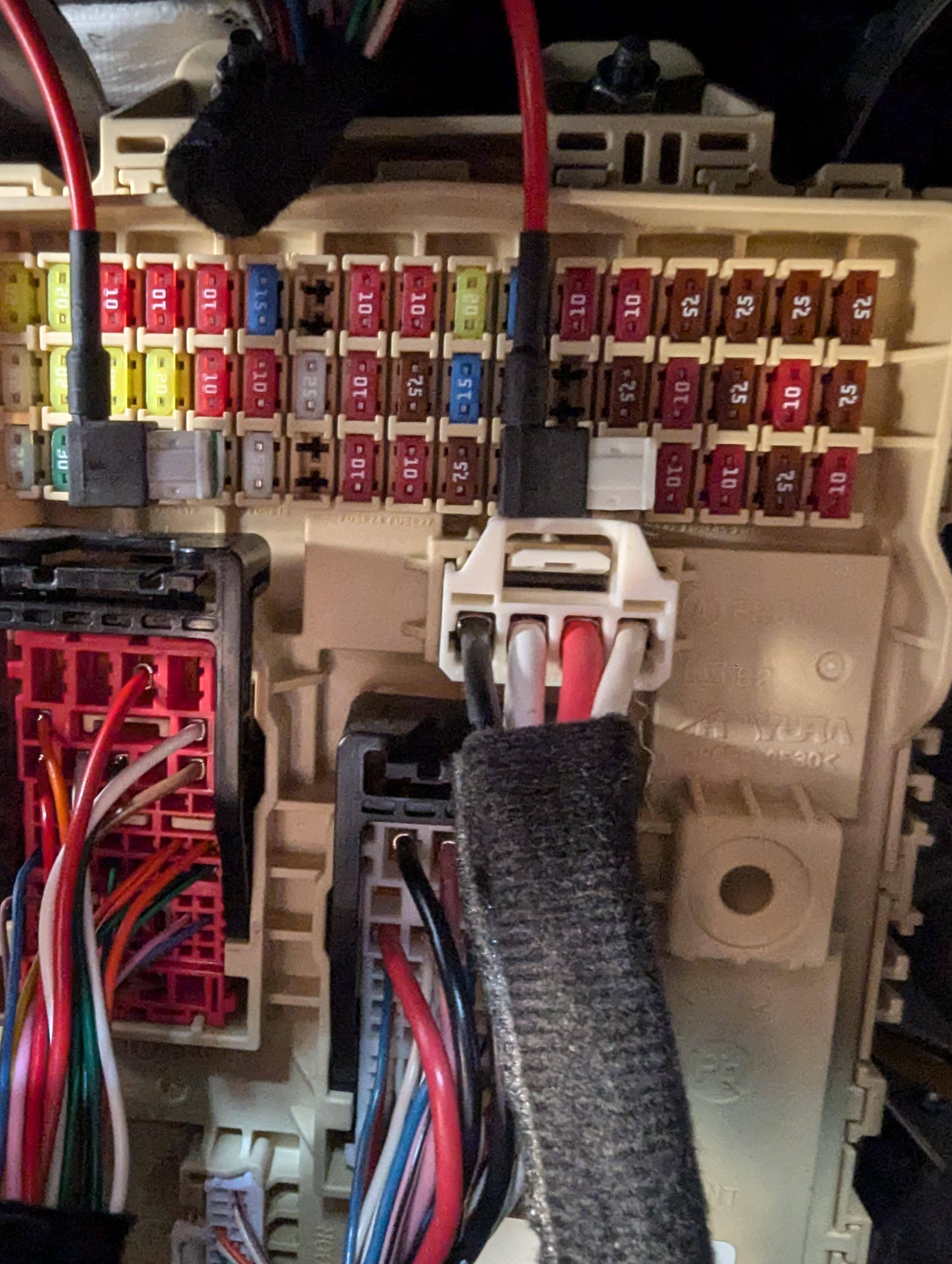 Fuse Tap Install, click to load a larger version