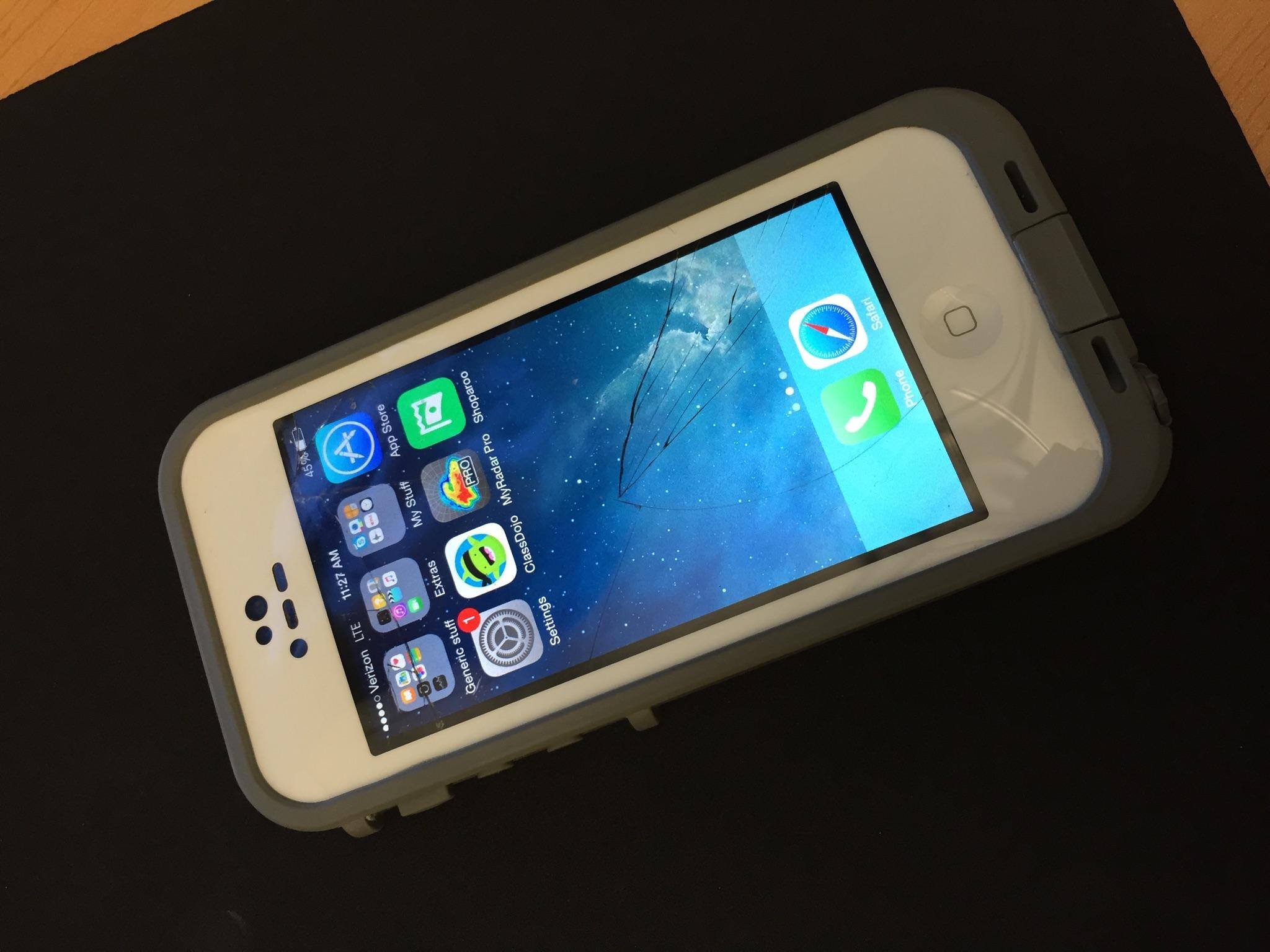 Front view, in case, broken screen, click to load a larger version