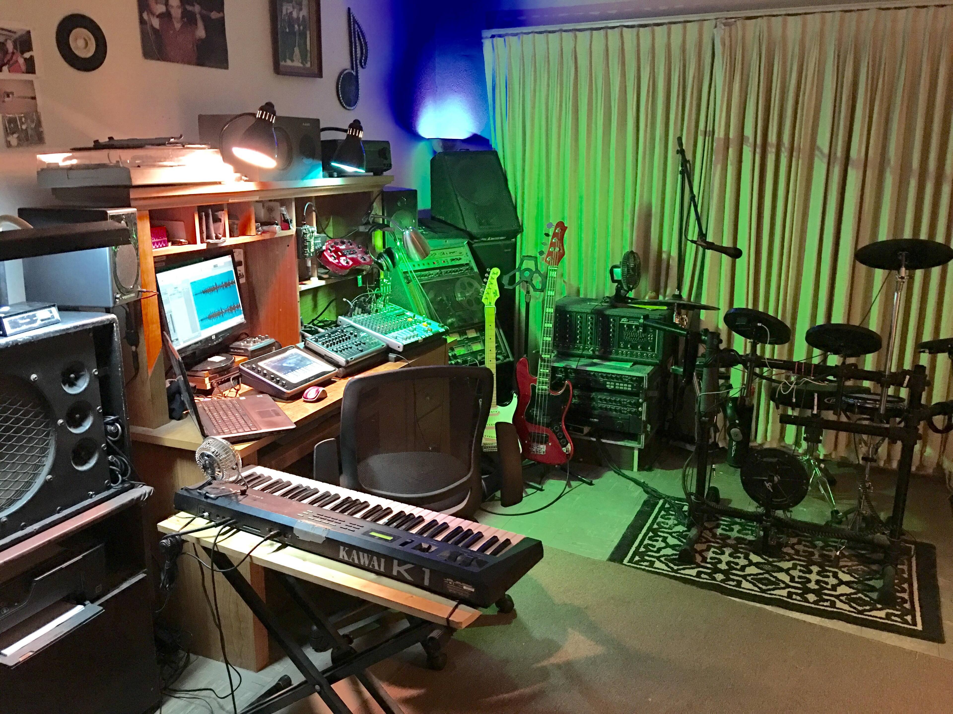 Jam ready. Unlimited tracks., click to load a larger version