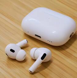 Apple AirPods Pro 2, Wireless Active Noise Cancelling Apple AirPods Pro 2, Wireless Active Noise Cancelling