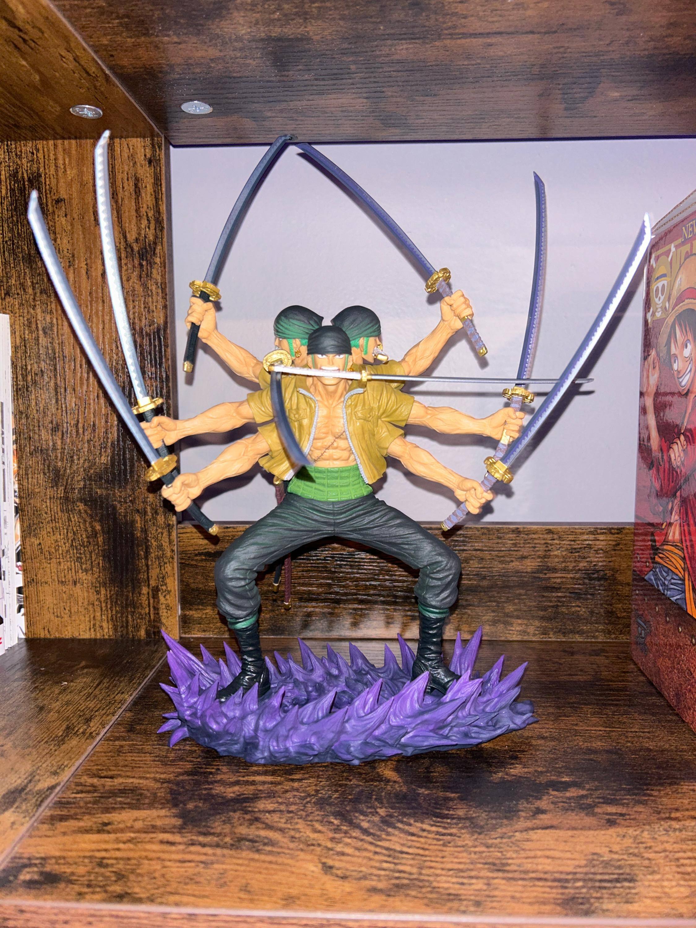 Bandai One Piece Roronoa Zoro (Genealogy of Swordsman's Soul