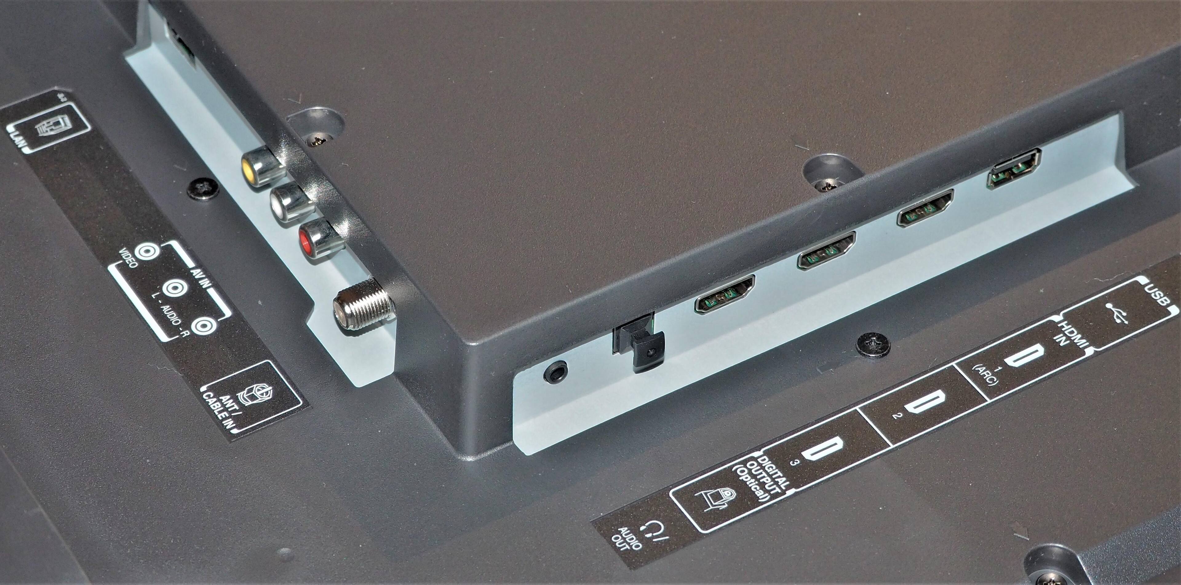 toshiba 50L711U18 ports, click to load a larger version