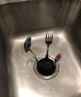 Fun with the magnetic catch!, click to load a larger version
