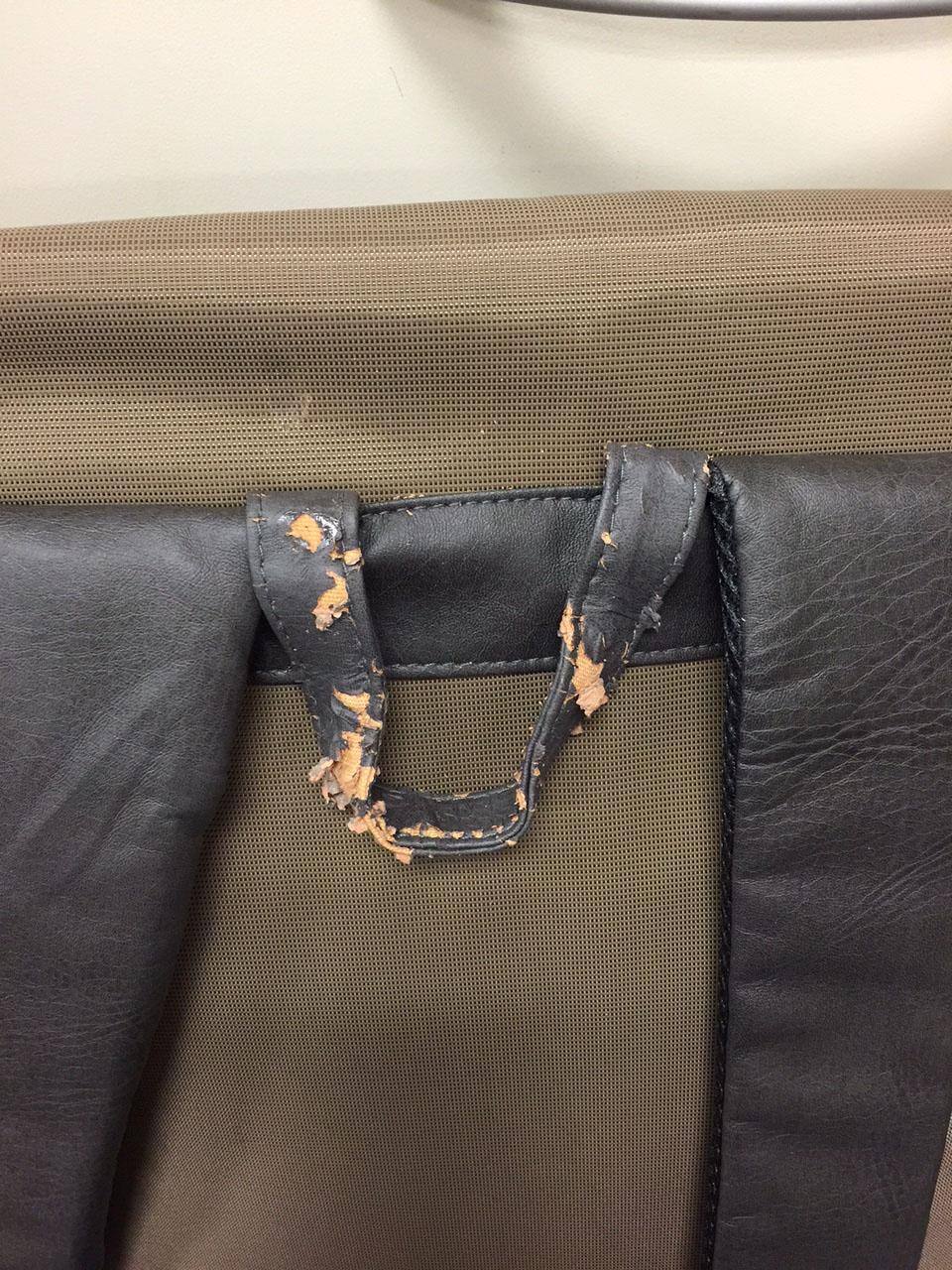 Peeling handle. You can see where I tried to glue the first spot that was there upon receipt., click to load a larger version