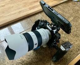 Sony SEL70200G2 FE 70 200mm F4 Macro G OSS II Lens Grey Sony SEL70200G2 FE 70 200mm F4 Macro G OSS II Lens Grey