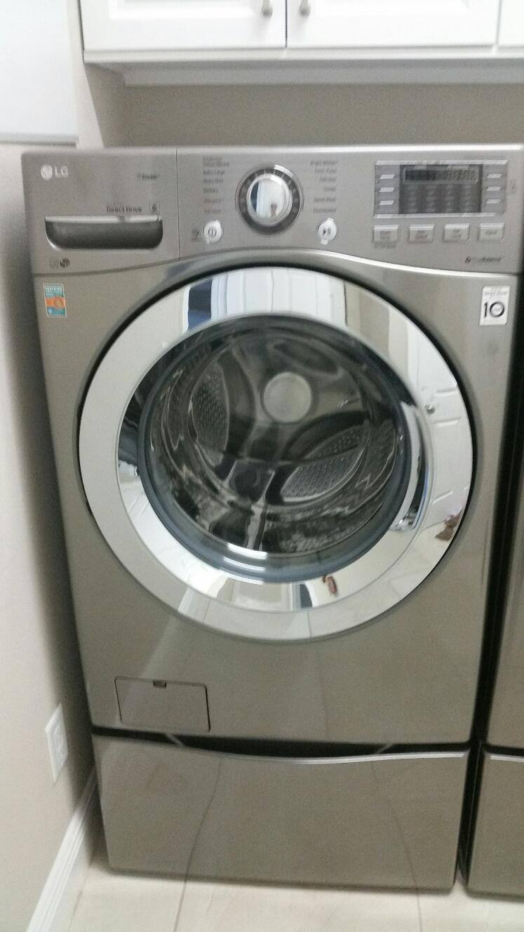 Washer with pedestal, click to load a larger version