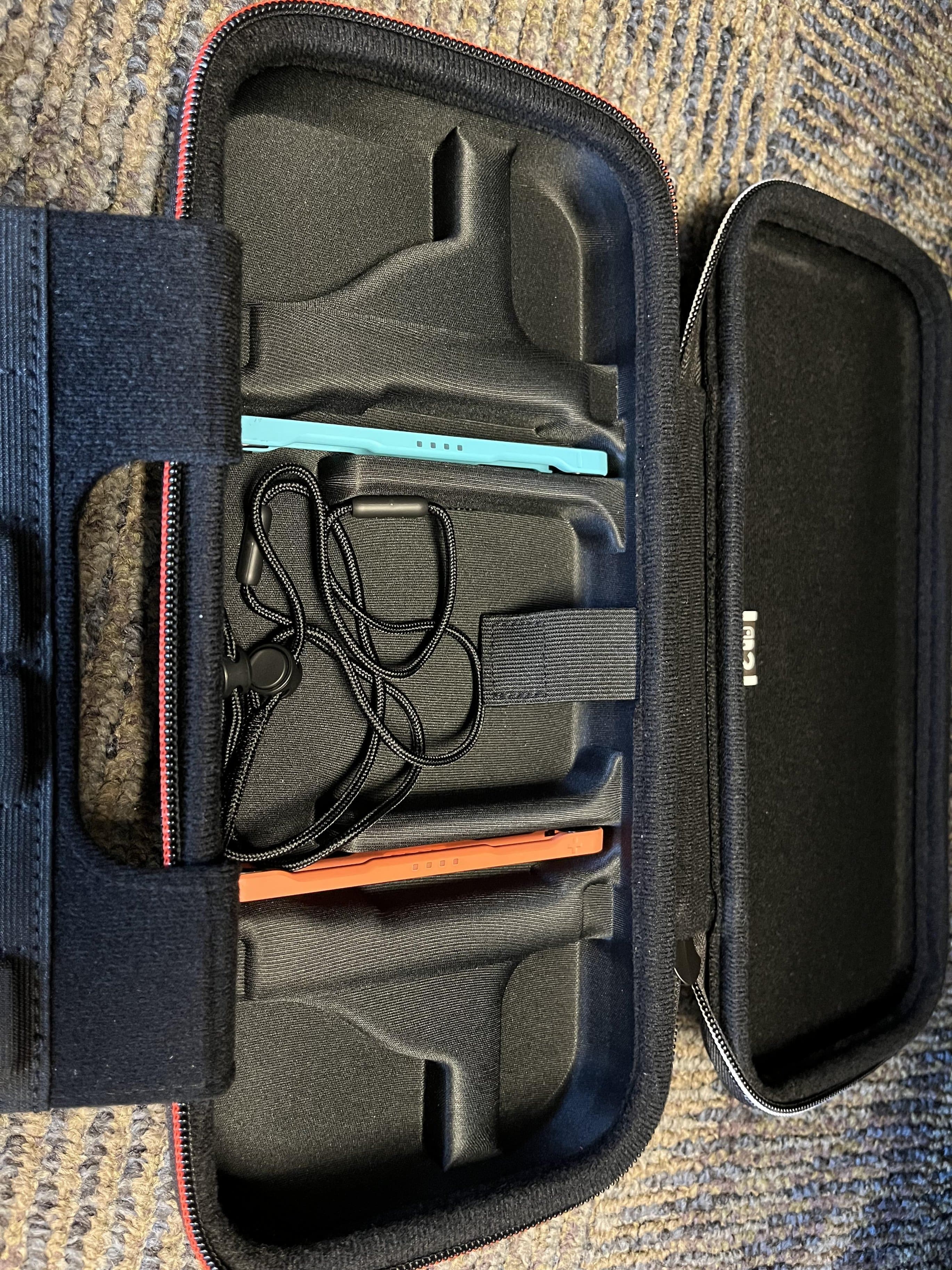 RDS Industries Game Traveler Deluxe Travel Case for Nintendo