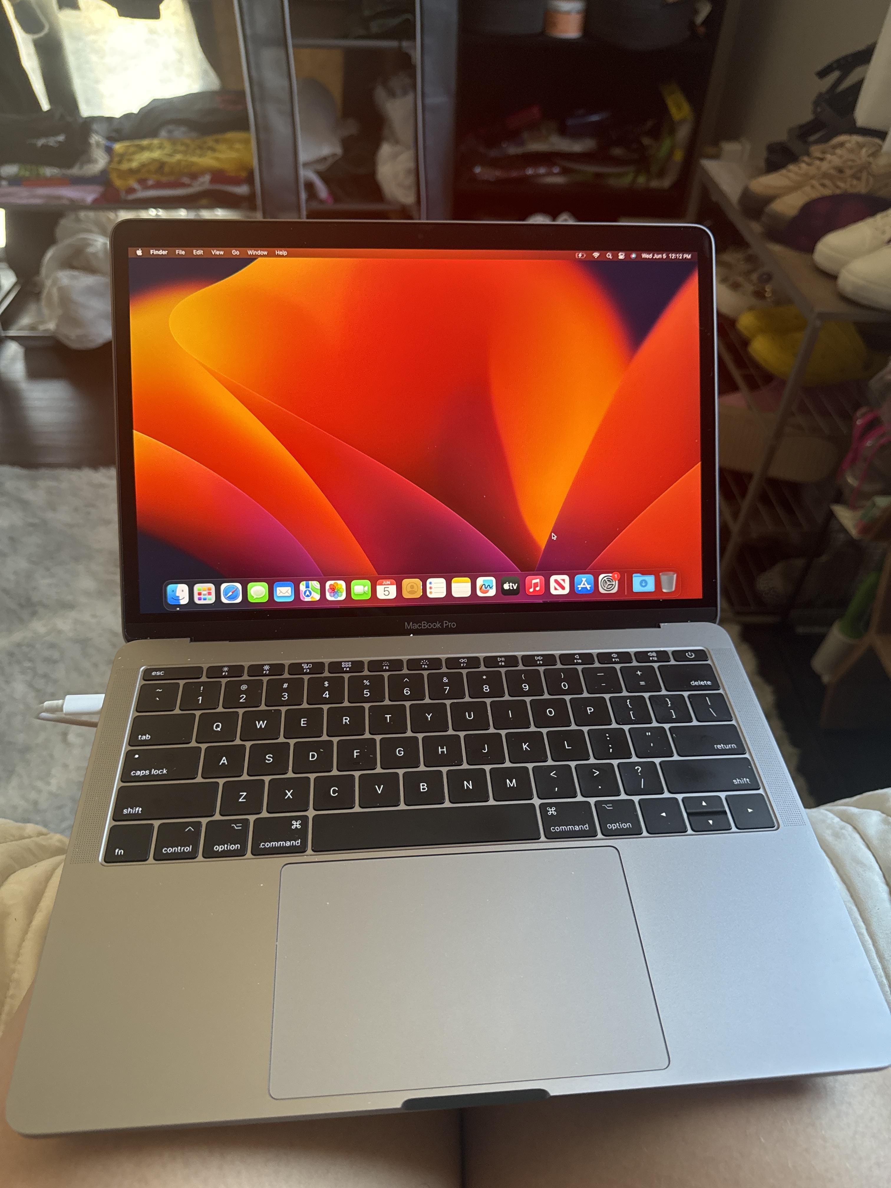 Apple Geek Squad Certified Refurbished MacBook Pro 13