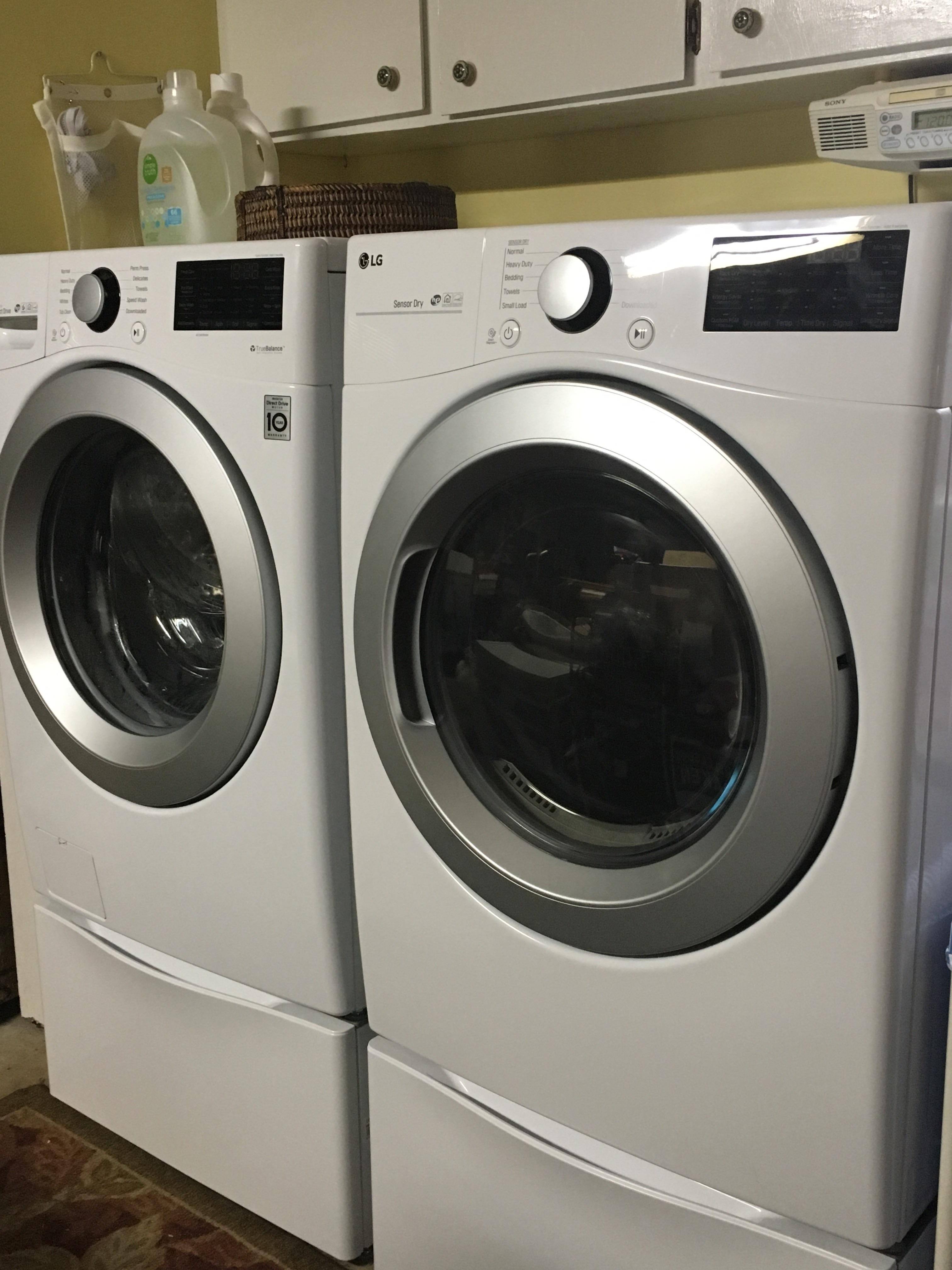 LG Washer & Dryer, click to load a larger version