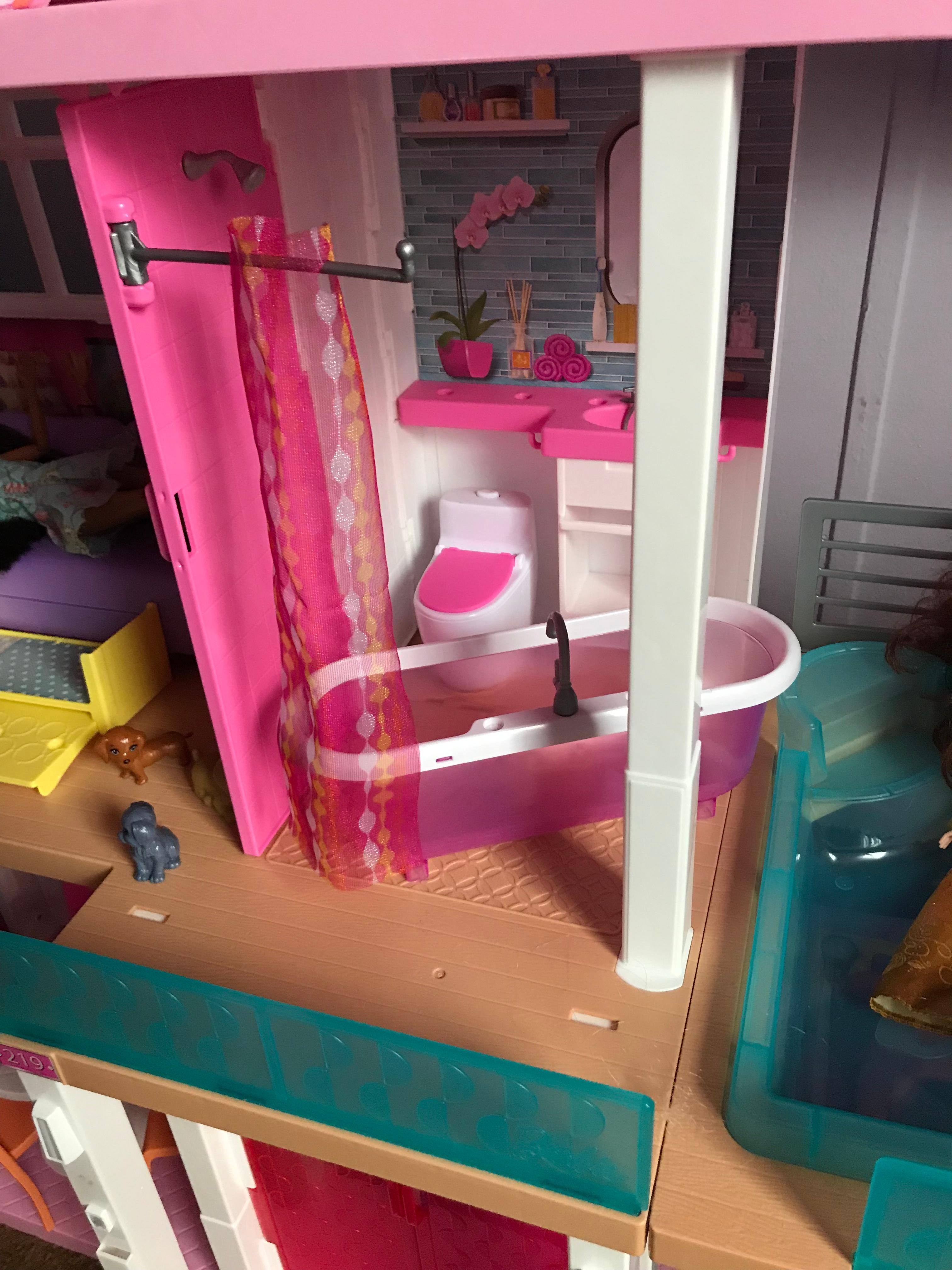 Can fit in the dreamhouse, click to load a larger version