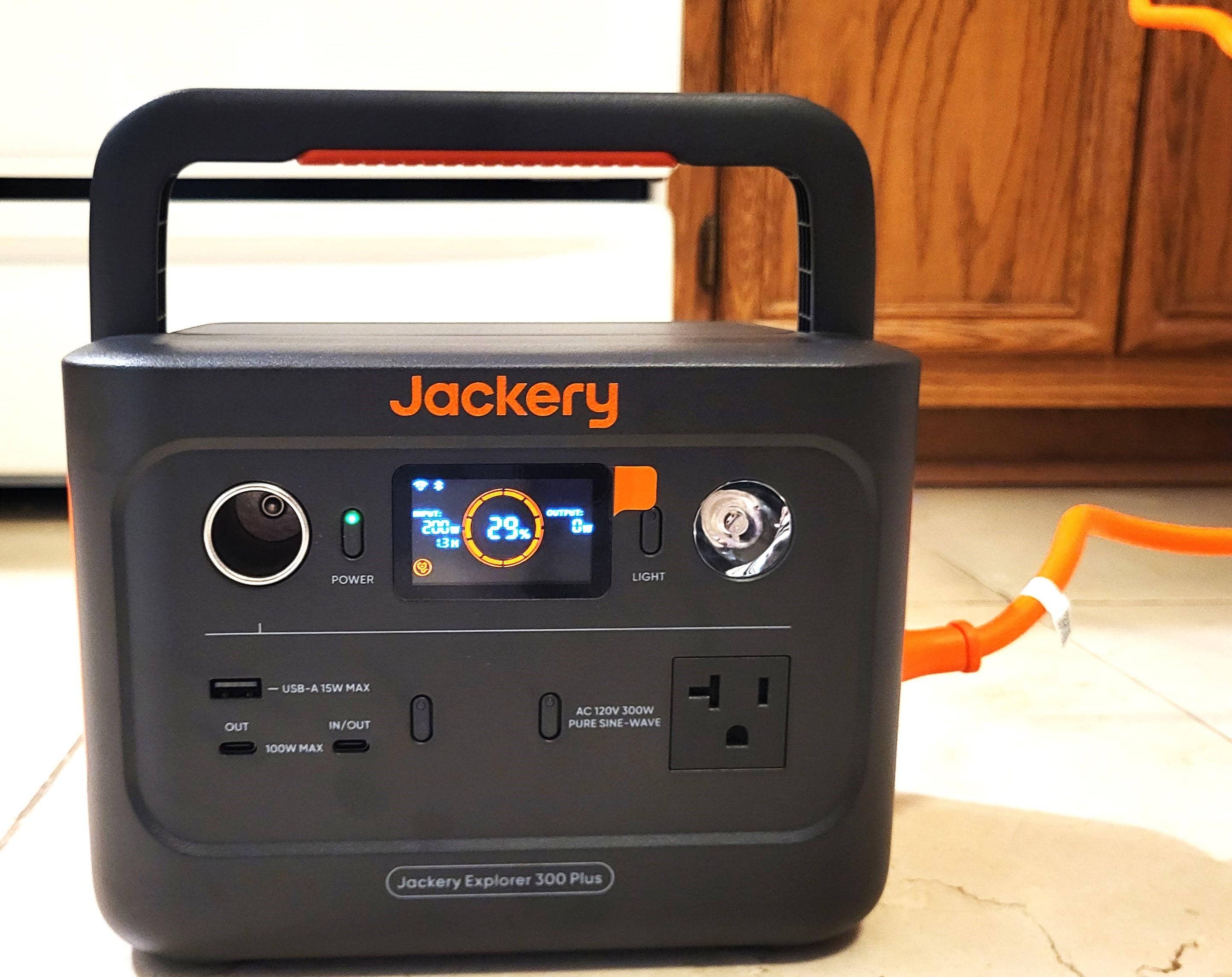 Jackery Explorer 300 Plus Portable Power Station (288 Wh Capacity) Black  JE-300B - Best Buy