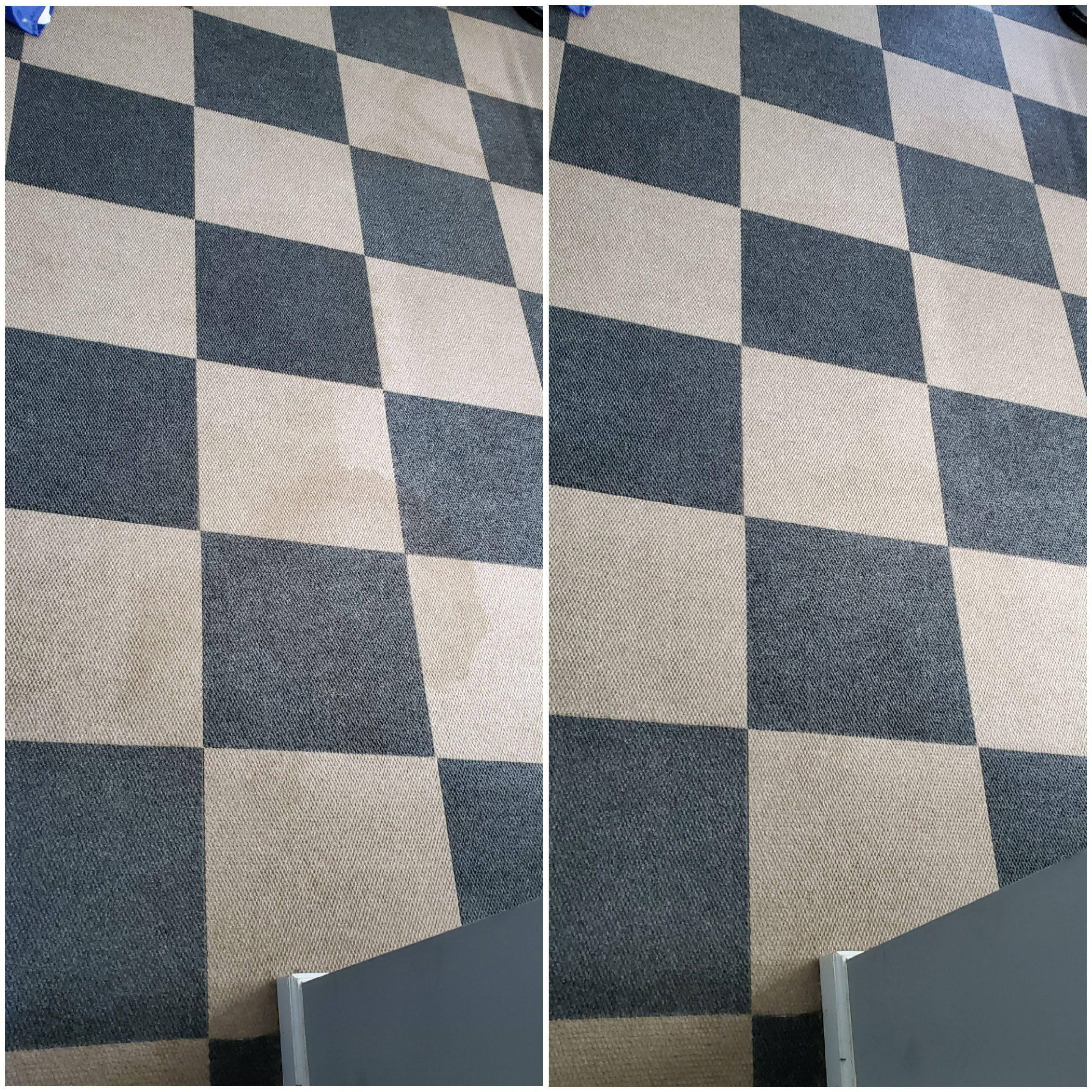 Carpet so short it's almost hardfloor, click to load a larger version