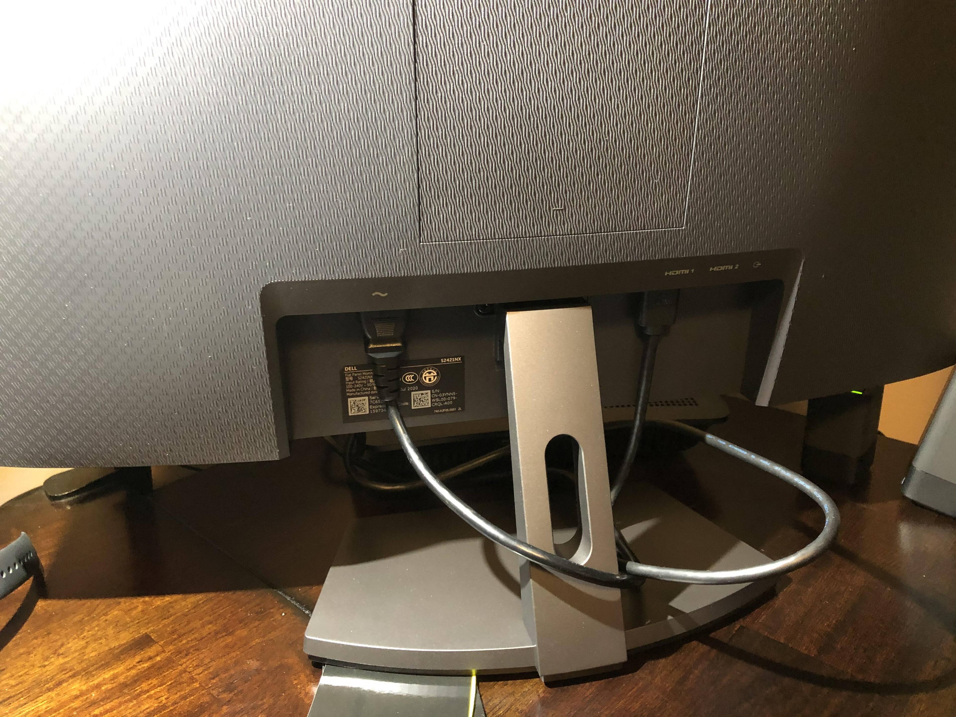 No swivel :(, click to load a larger version