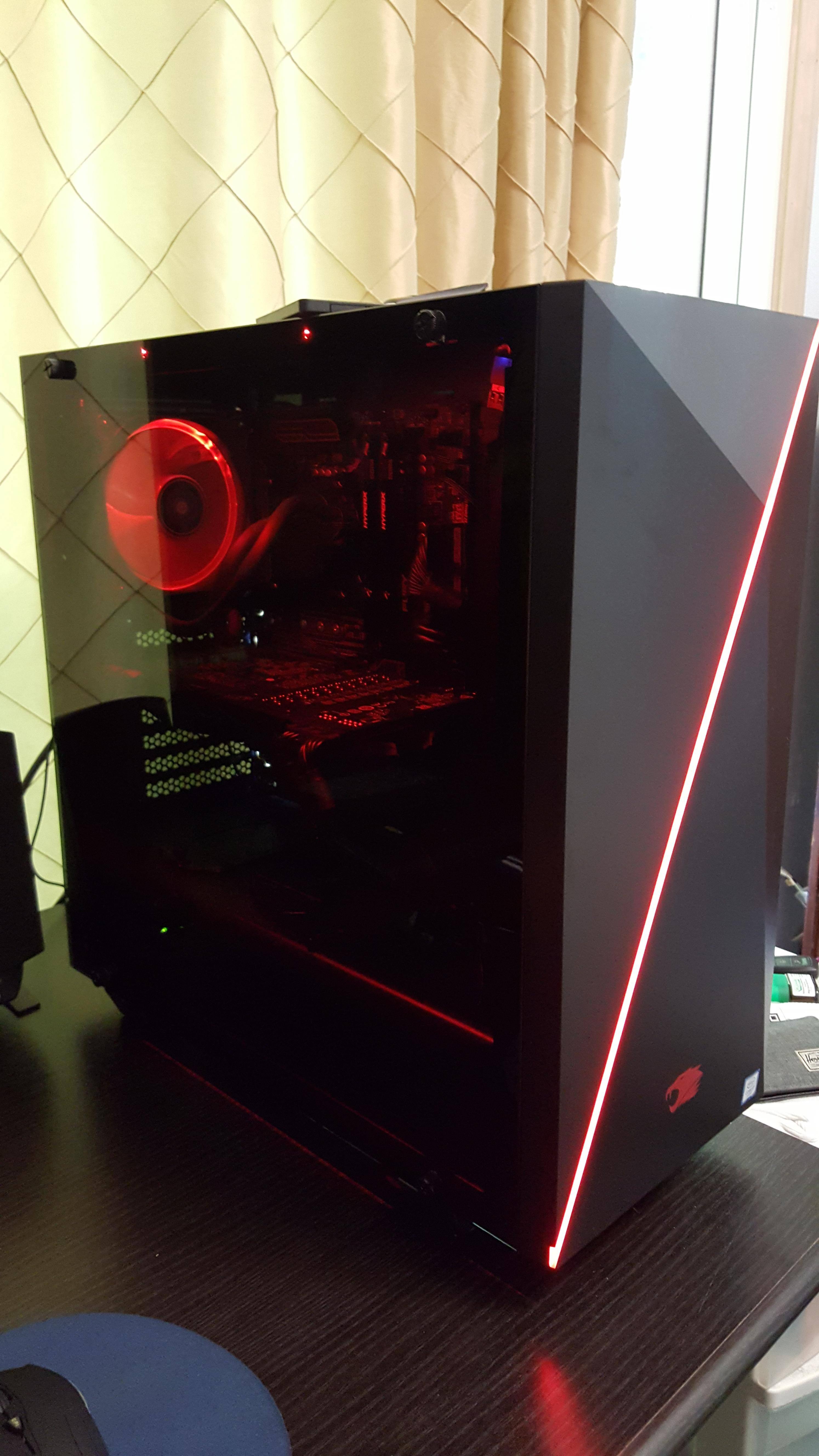 side panels on in red, click to load a larger version