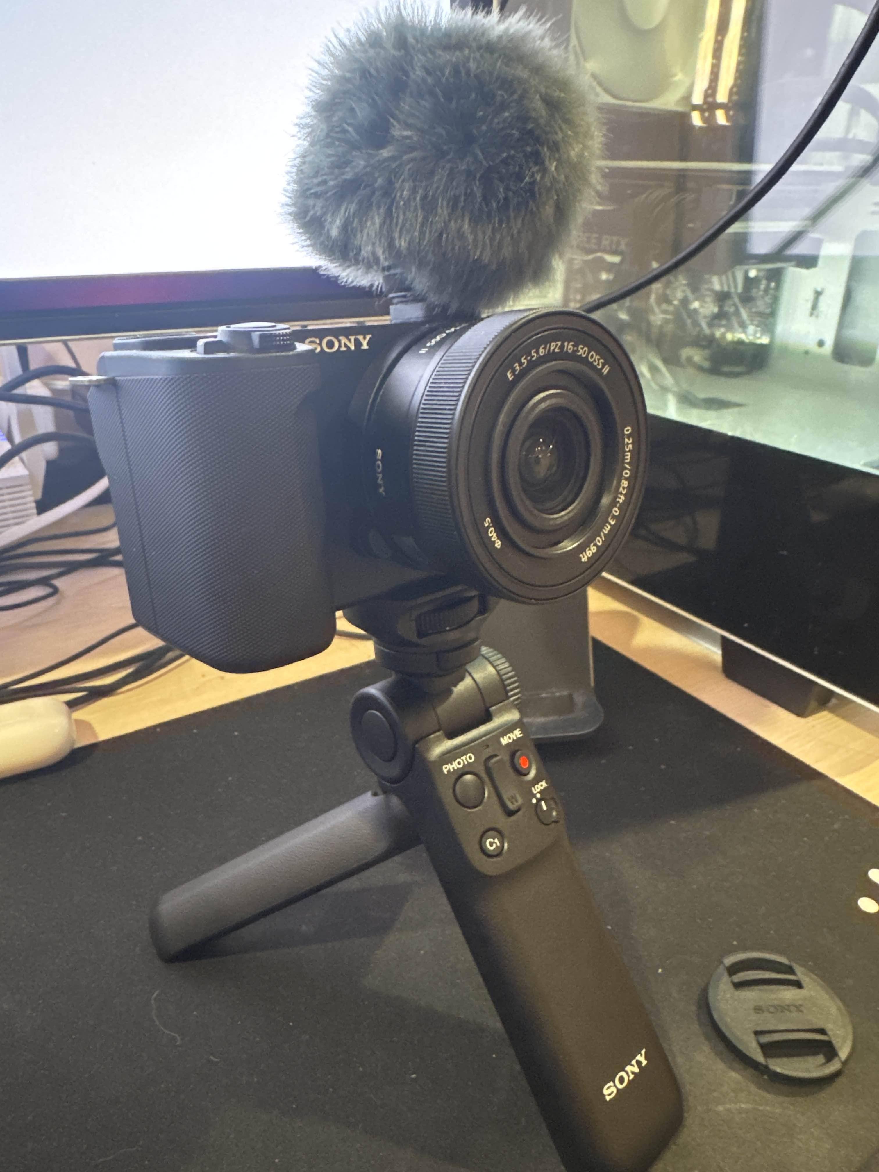 Accessory kit connected to the Sony ZV-E10 II, click to load a larger version