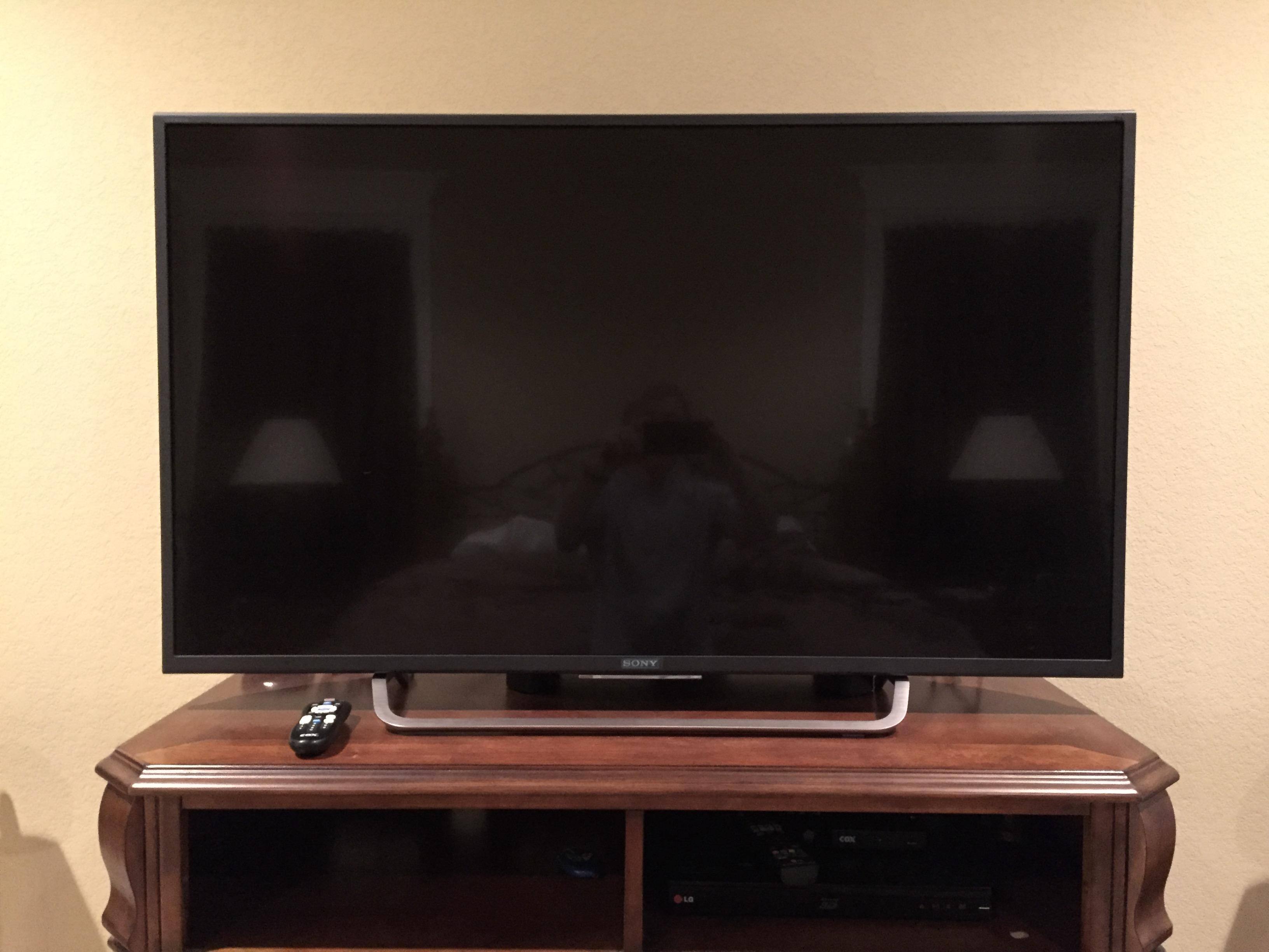 Sony XBR-49X700D, click to load a larger version