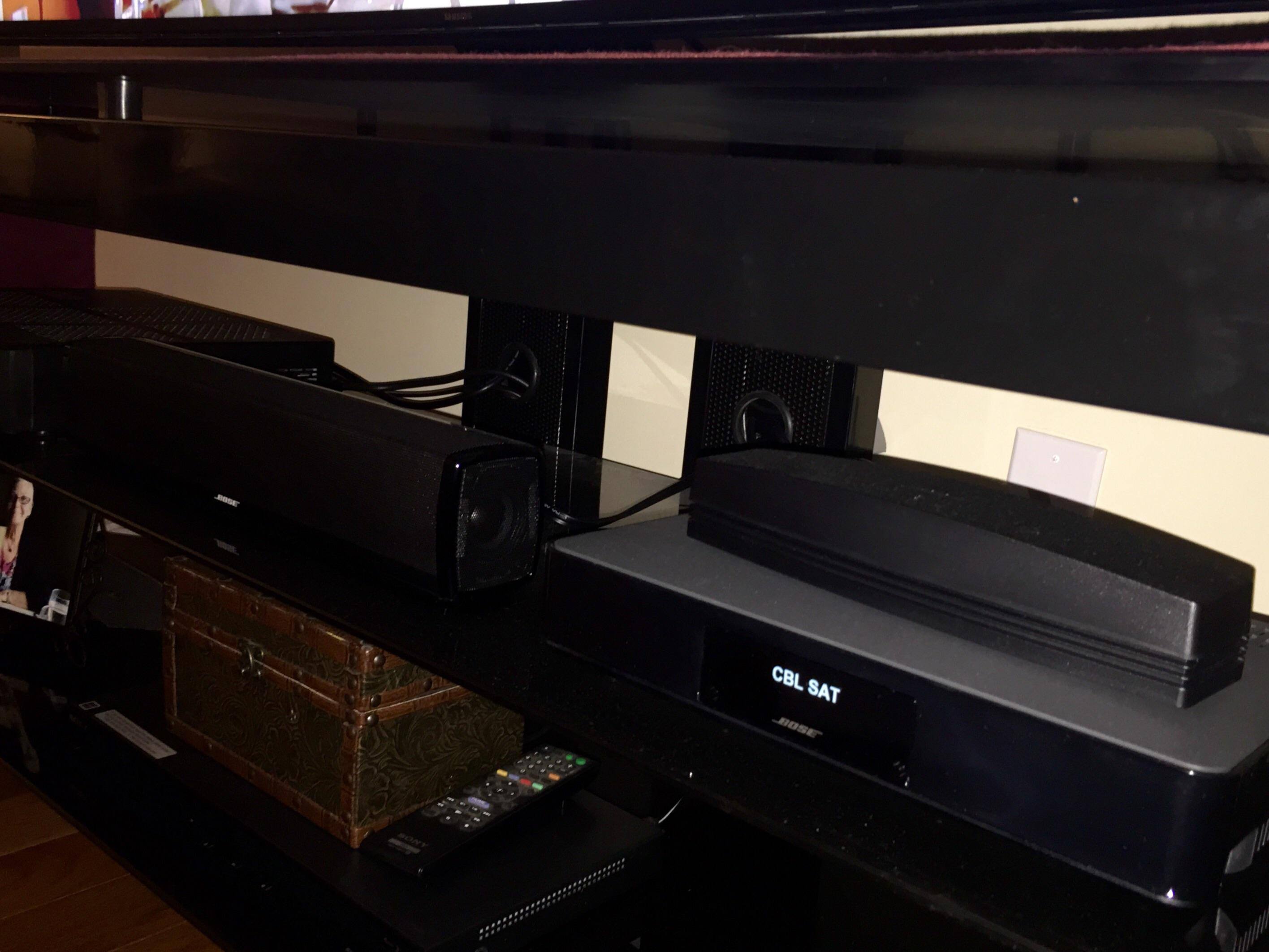 The speaker and control panel, click to load a larger version