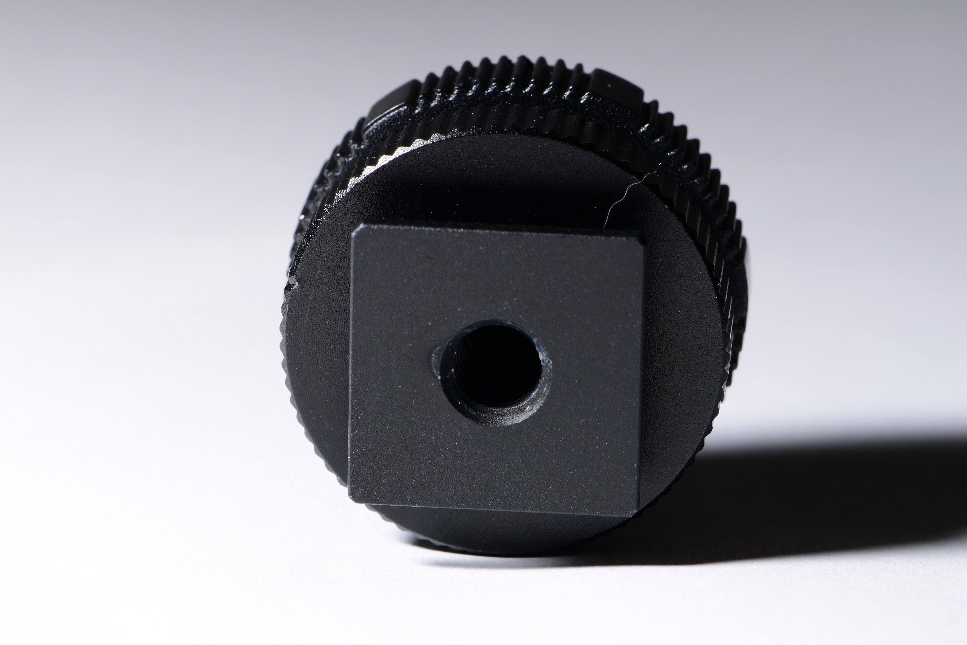 Bottom of adapter, click to load a larger version