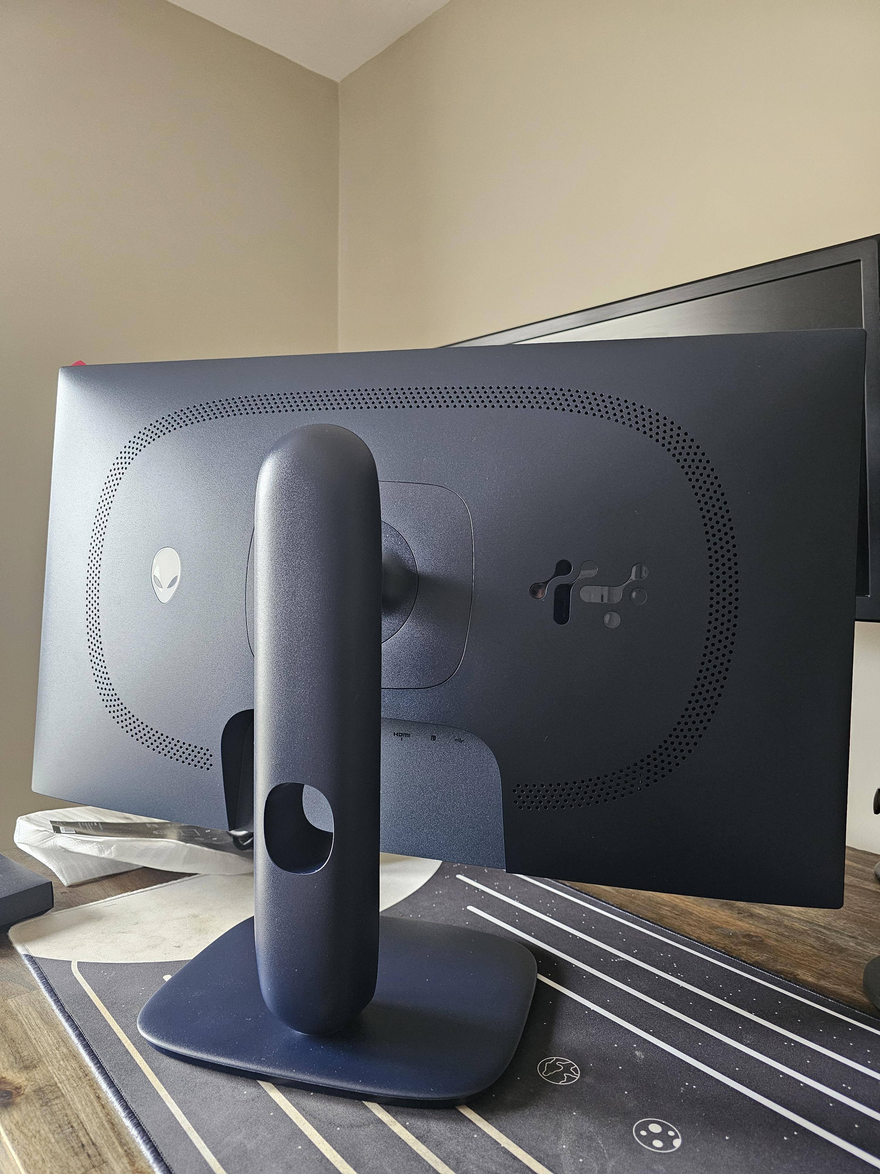 Very sleek back end, click to load a larger version