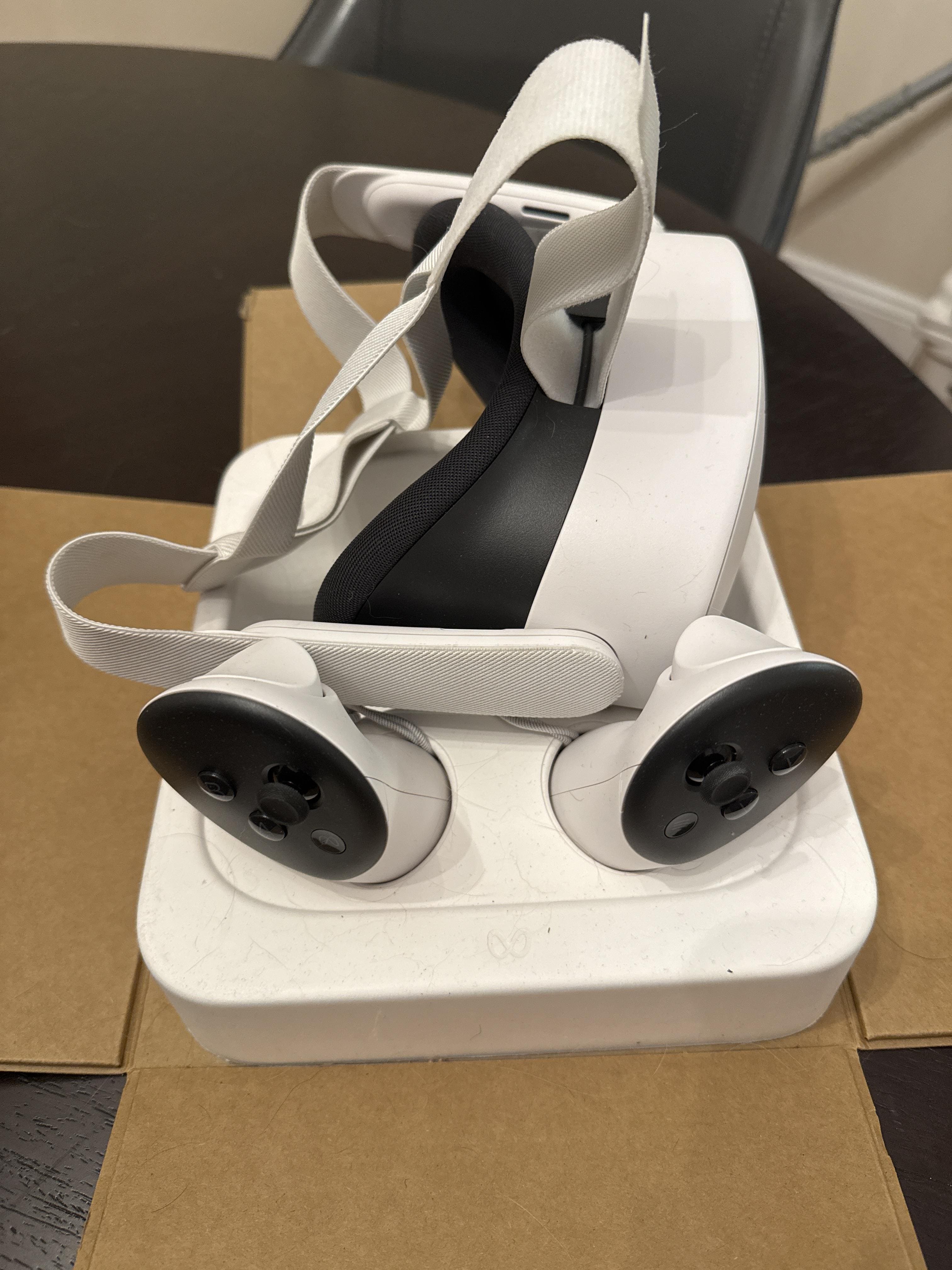 Meta Quest 3S 256GB | Virtual Reality Headset Without Wires