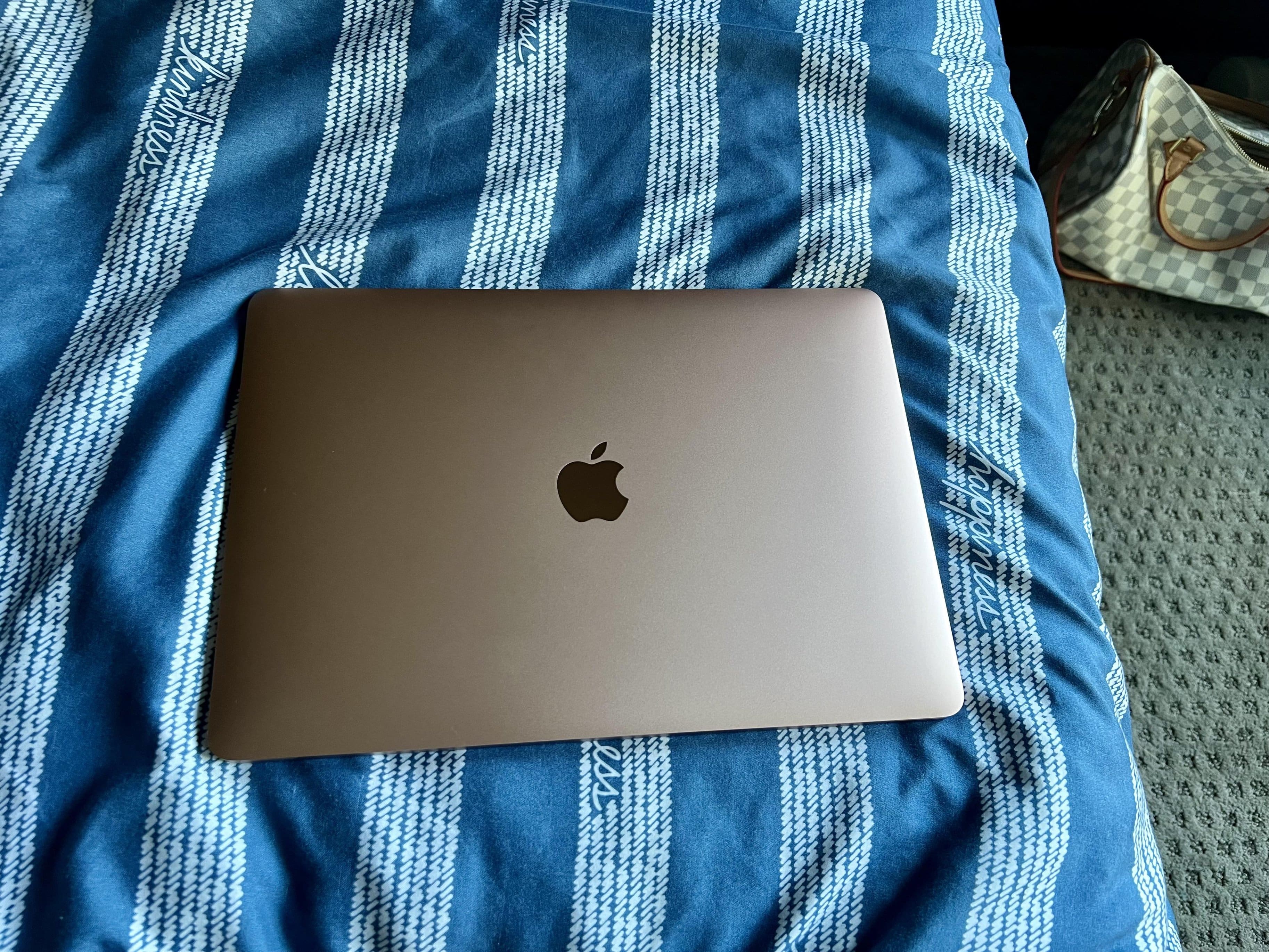 Geek Squad Certified Refurbished MacBook Air 13.3