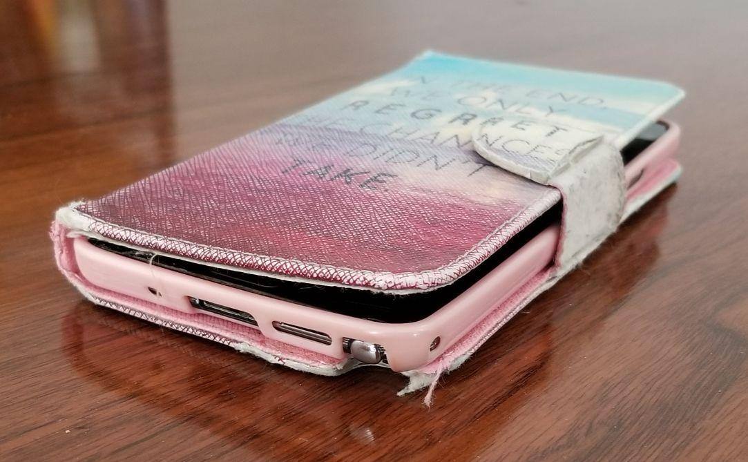 cheap case closes with twice as many items inside, click to load a larger version