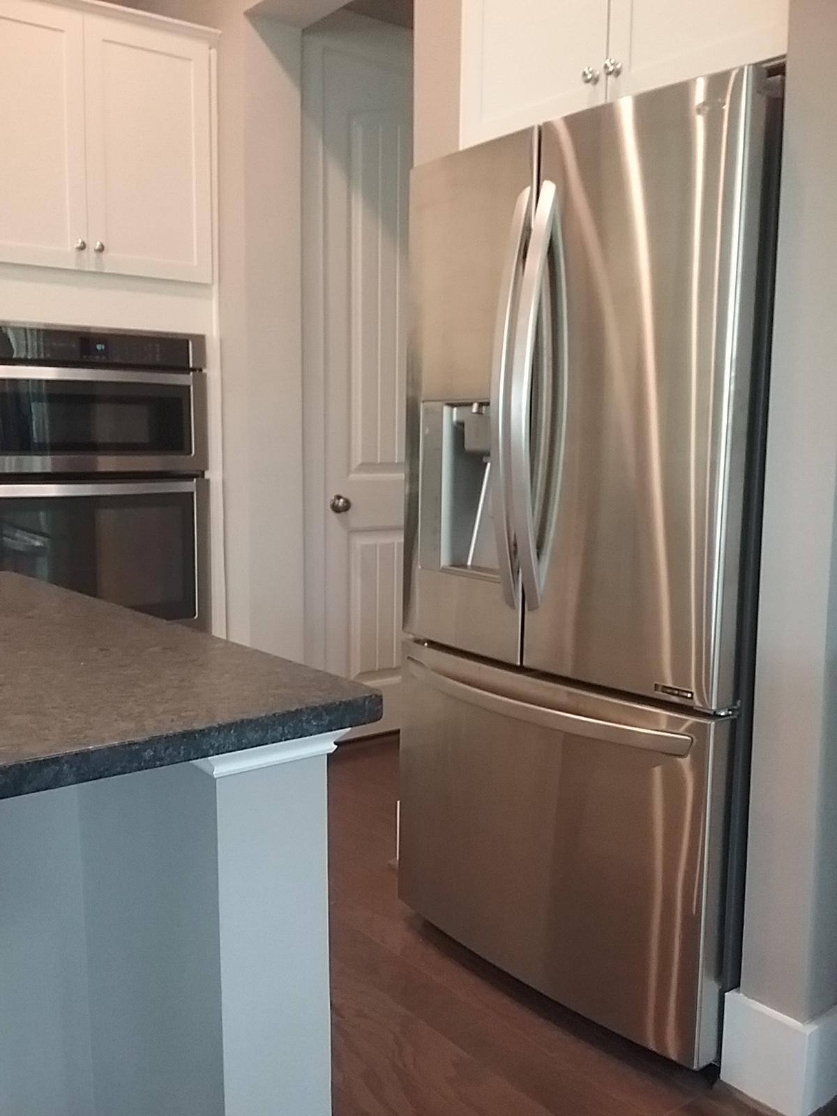 LG 28.5 c.f., click to load a larger version