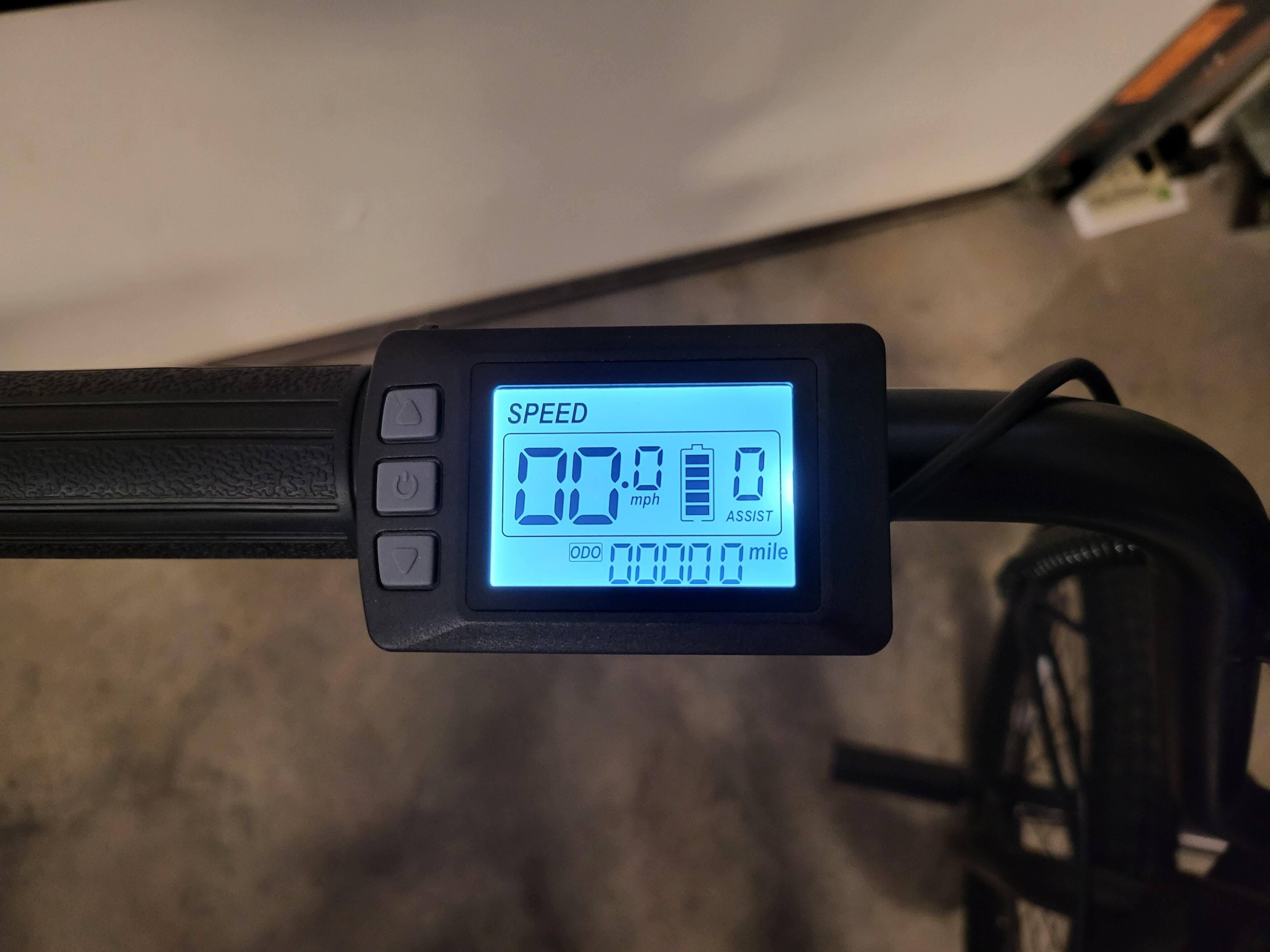 Display shows good info all at once and is back-lit, click to load a larger version