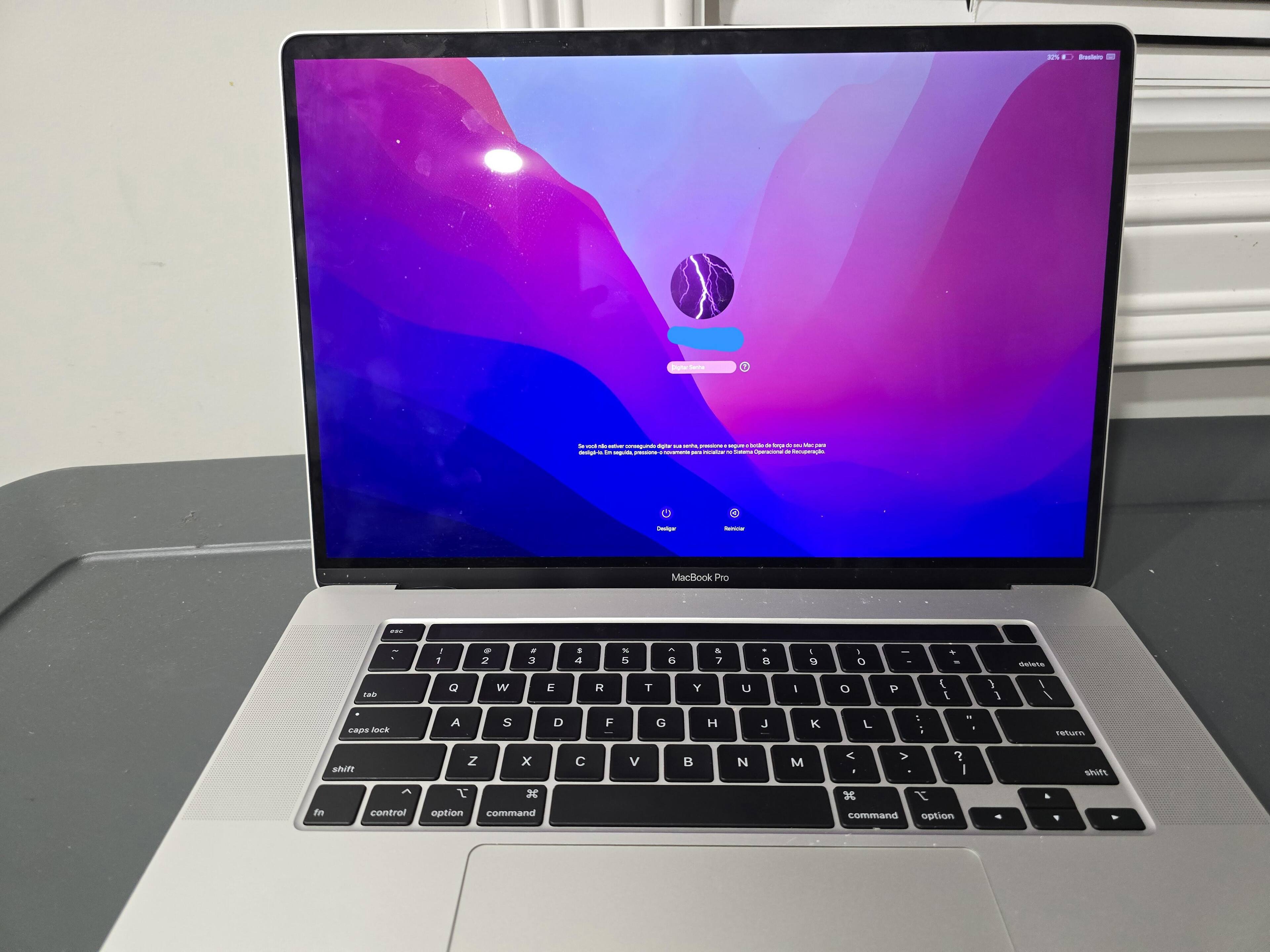 Apple MacBook Pro 16