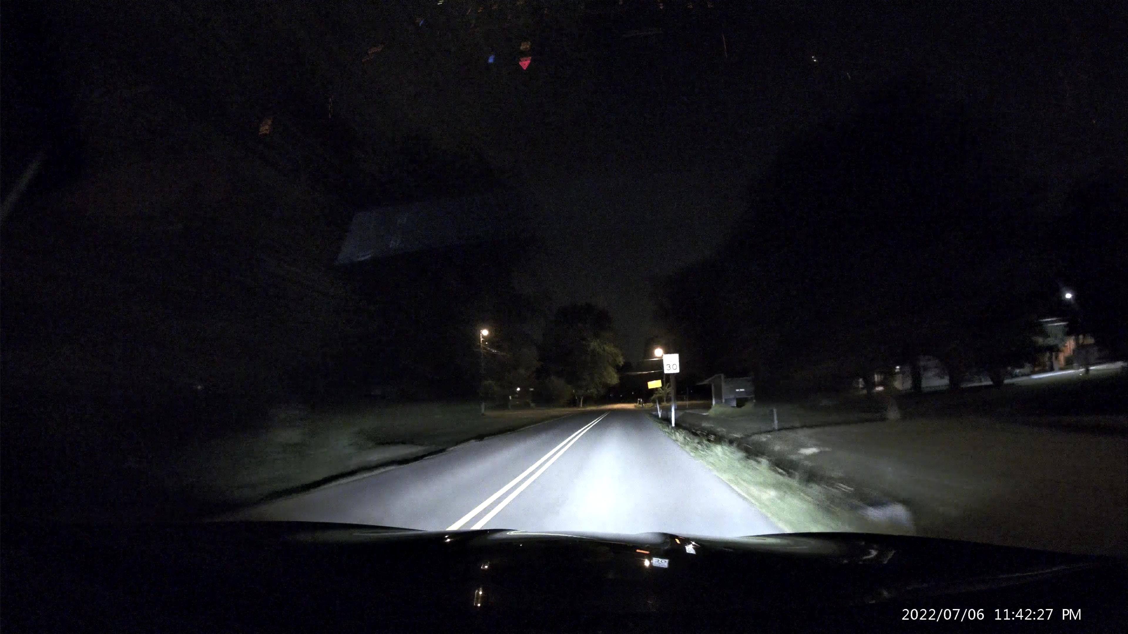 Night performance is really good, with wide dynamic range allowing for plenty of visbility, click to load a larger version