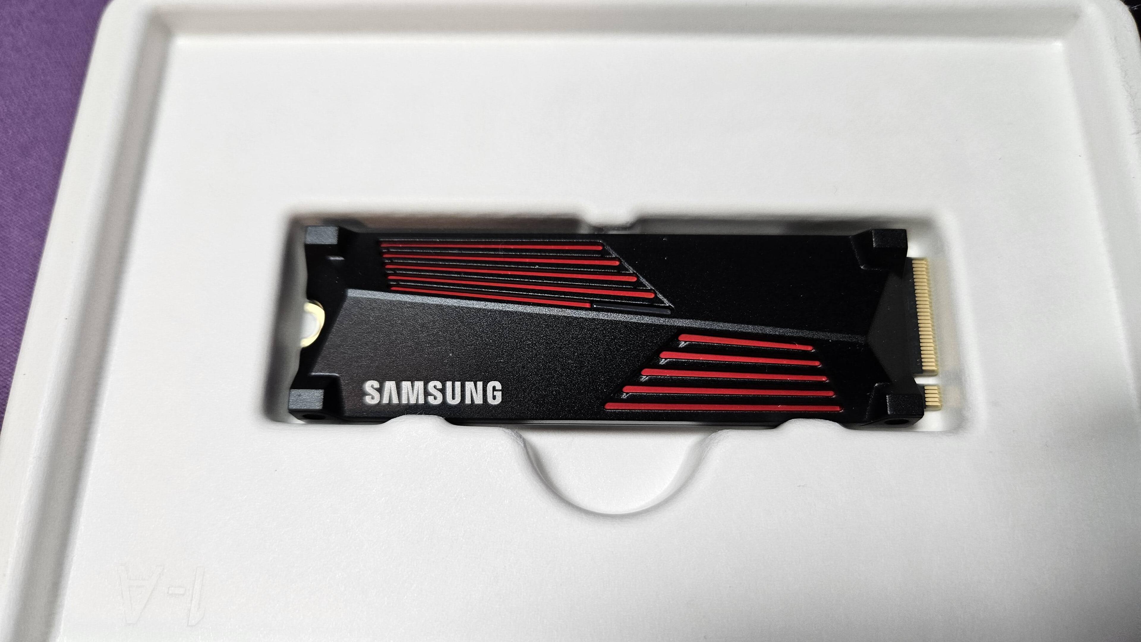 Great heatsink, though probably too big for most laptops., click to load a larger version