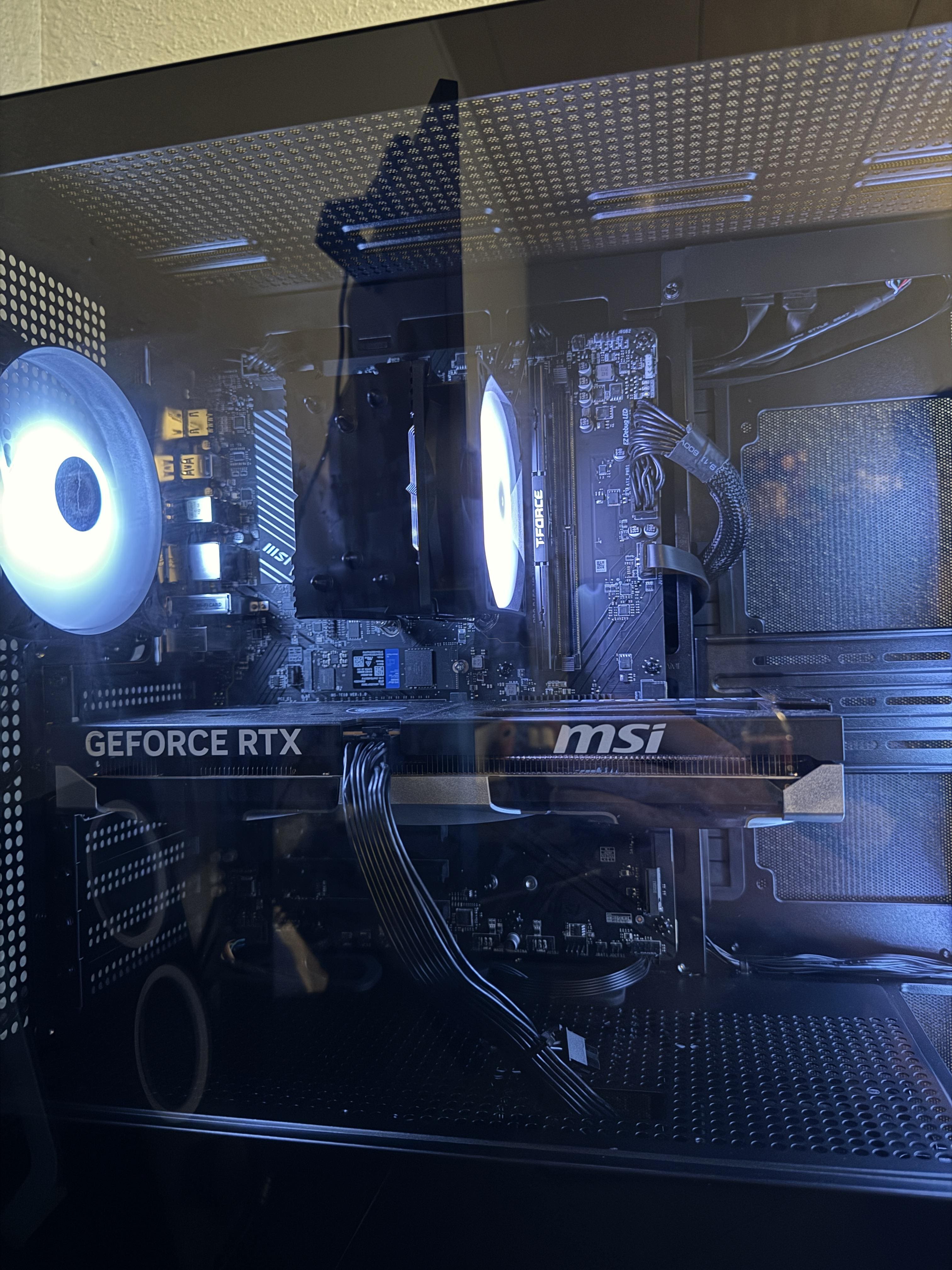 MSI Aegis Z2 Gaming Desktop AMD Ryzen R7 8700F 2024 16GB Memory