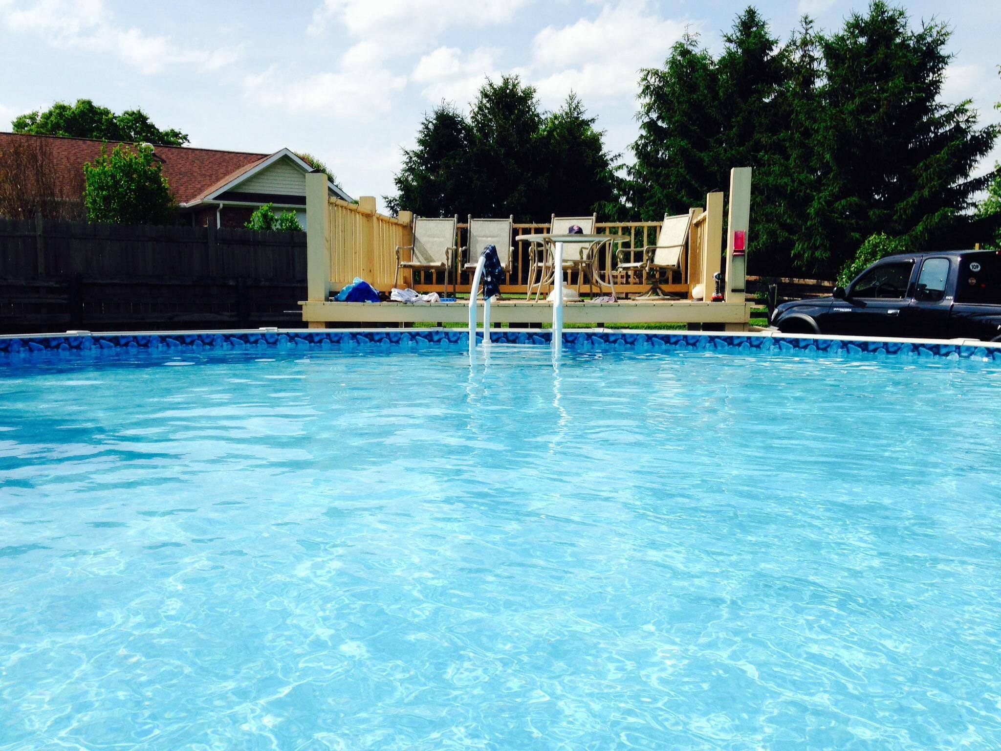 28 ft pool, click to load a larger version