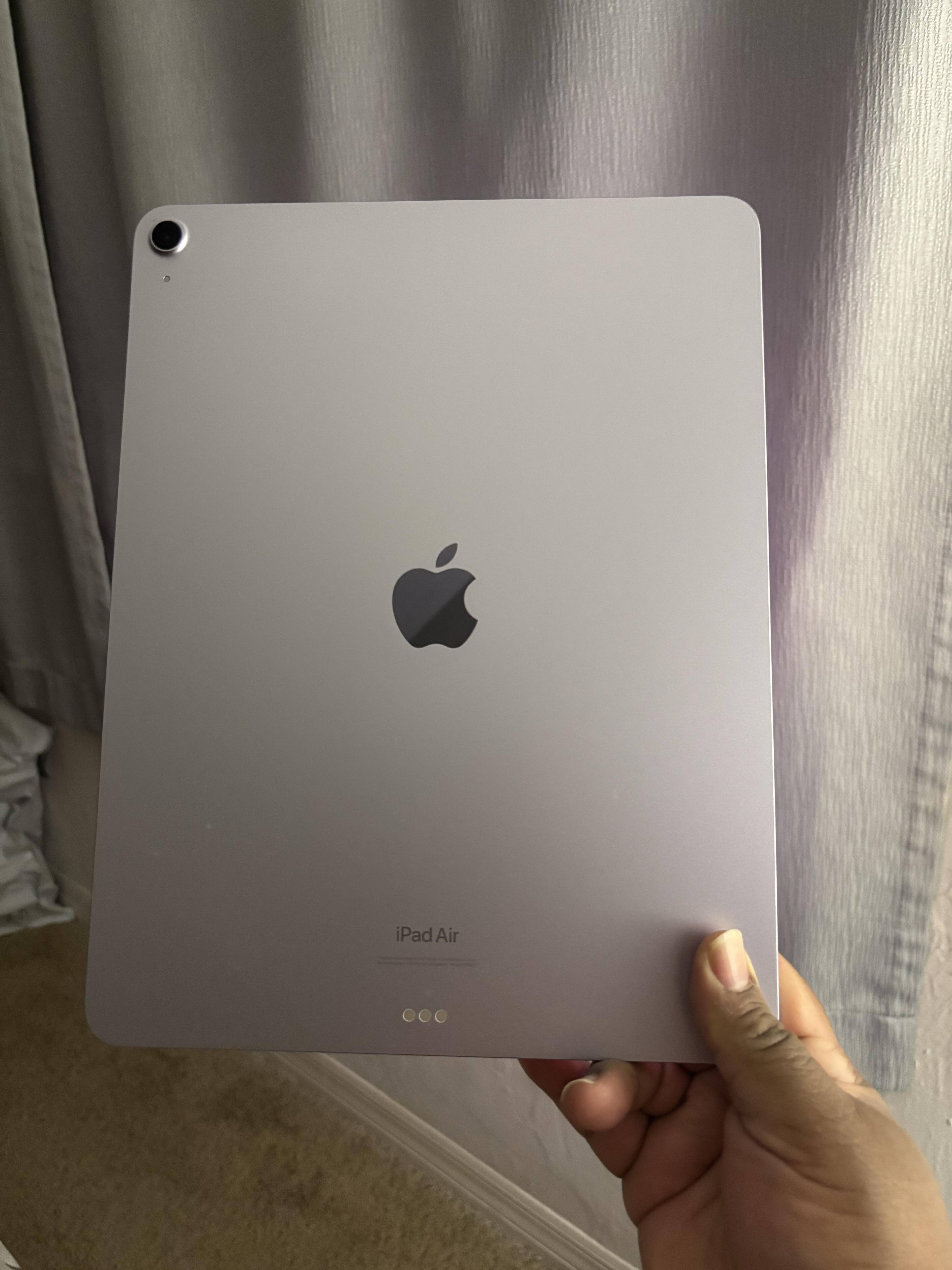 Apple 13 inch iPad Air M2 chip Built for Apple Intelligence Wi Fi